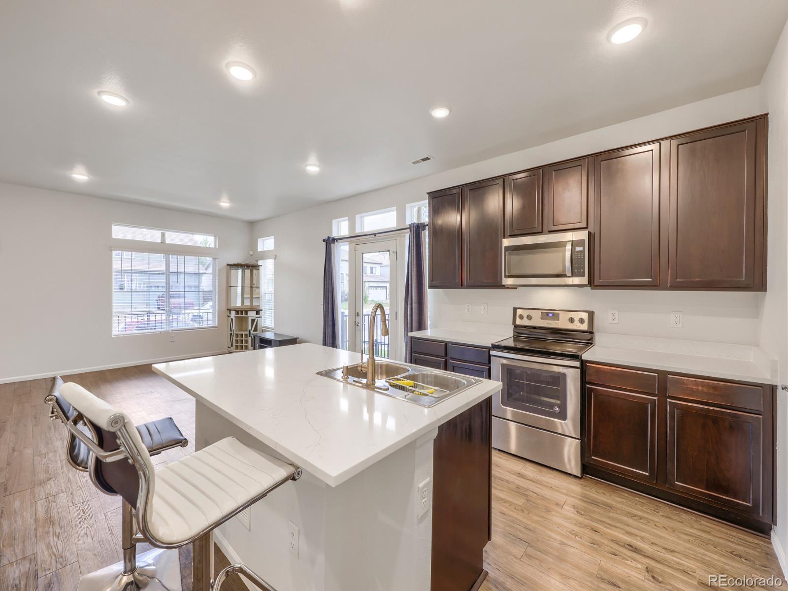 MLS Image #8 for 19990 e 40th avenue,denver, Colorado