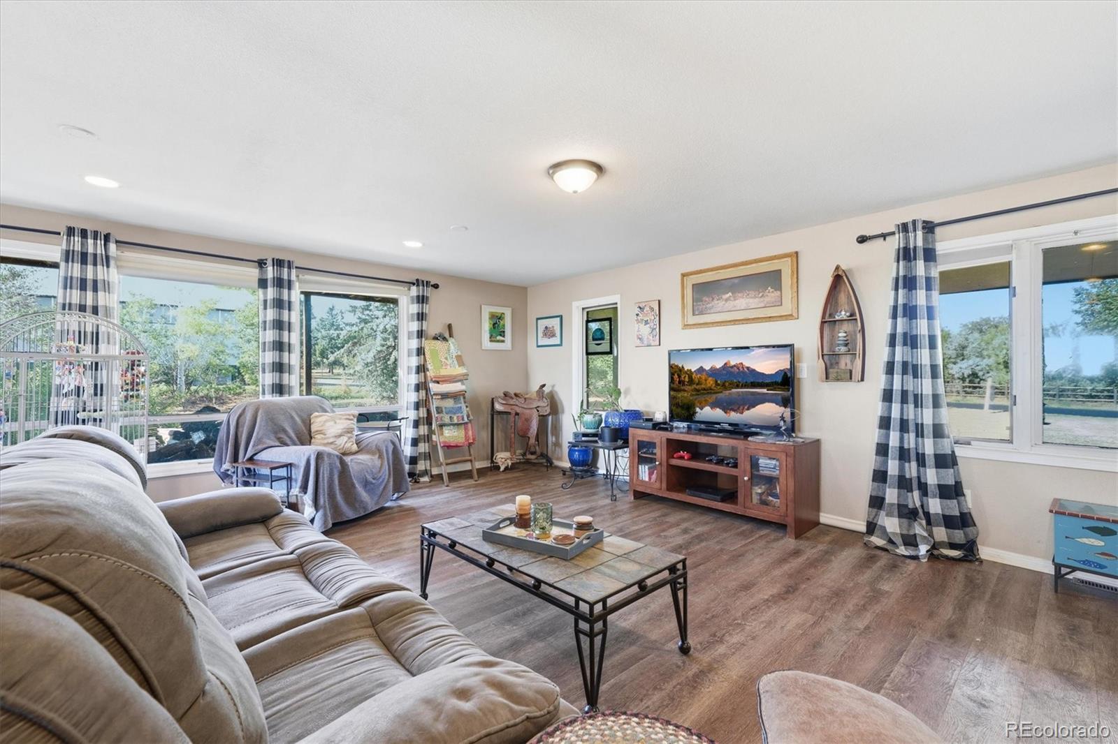 MLS Image #12 for 20256  northmoor drive,johnstown, Colorado