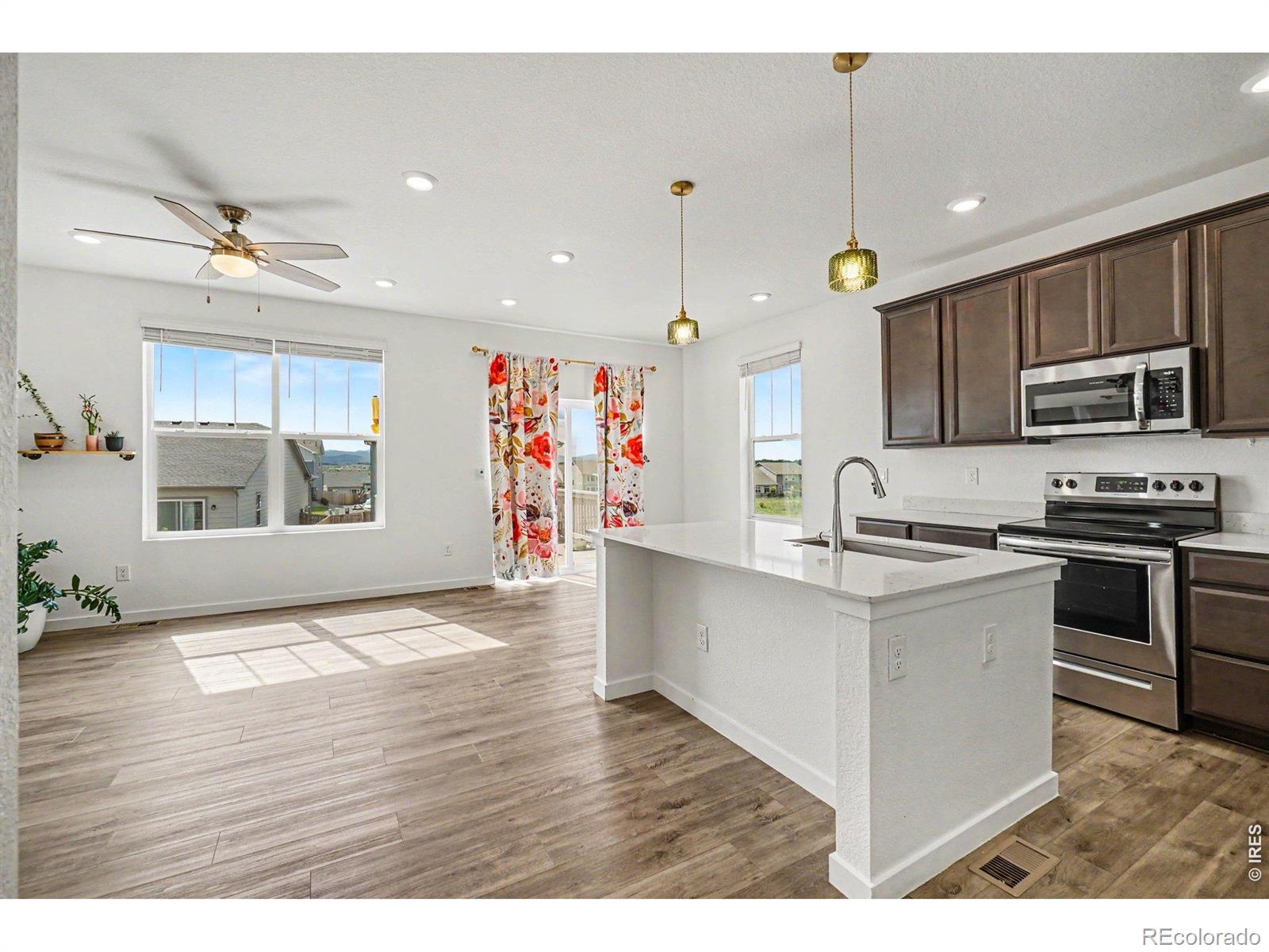 MLS Image #5 for 892  crestone street,johnstown, Colorado