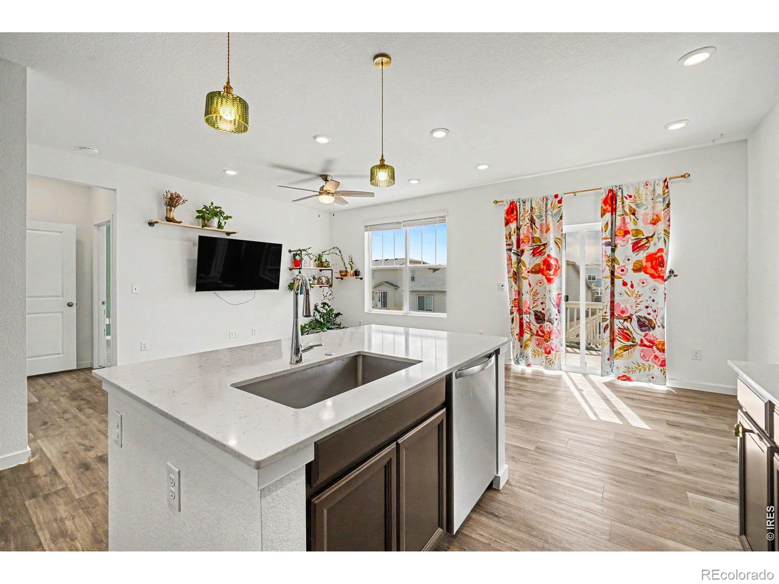MLS Image #6 for 892  crestone street,johnstown, Colorado