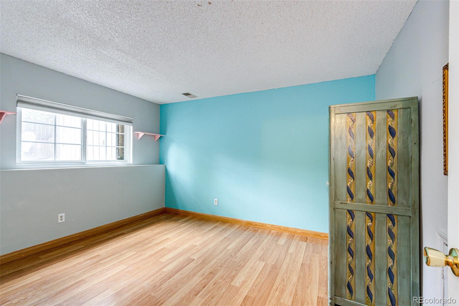 MLS Image #13 for 1220 s flower circle,lakewood, Colorado