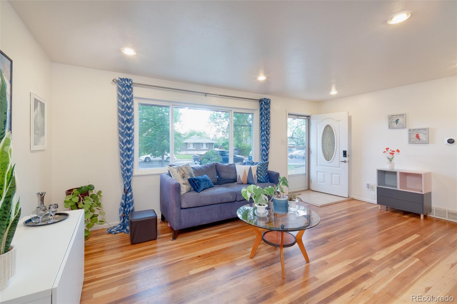 MLS Image #8 for 246  lansing street,aurora, Colorado
