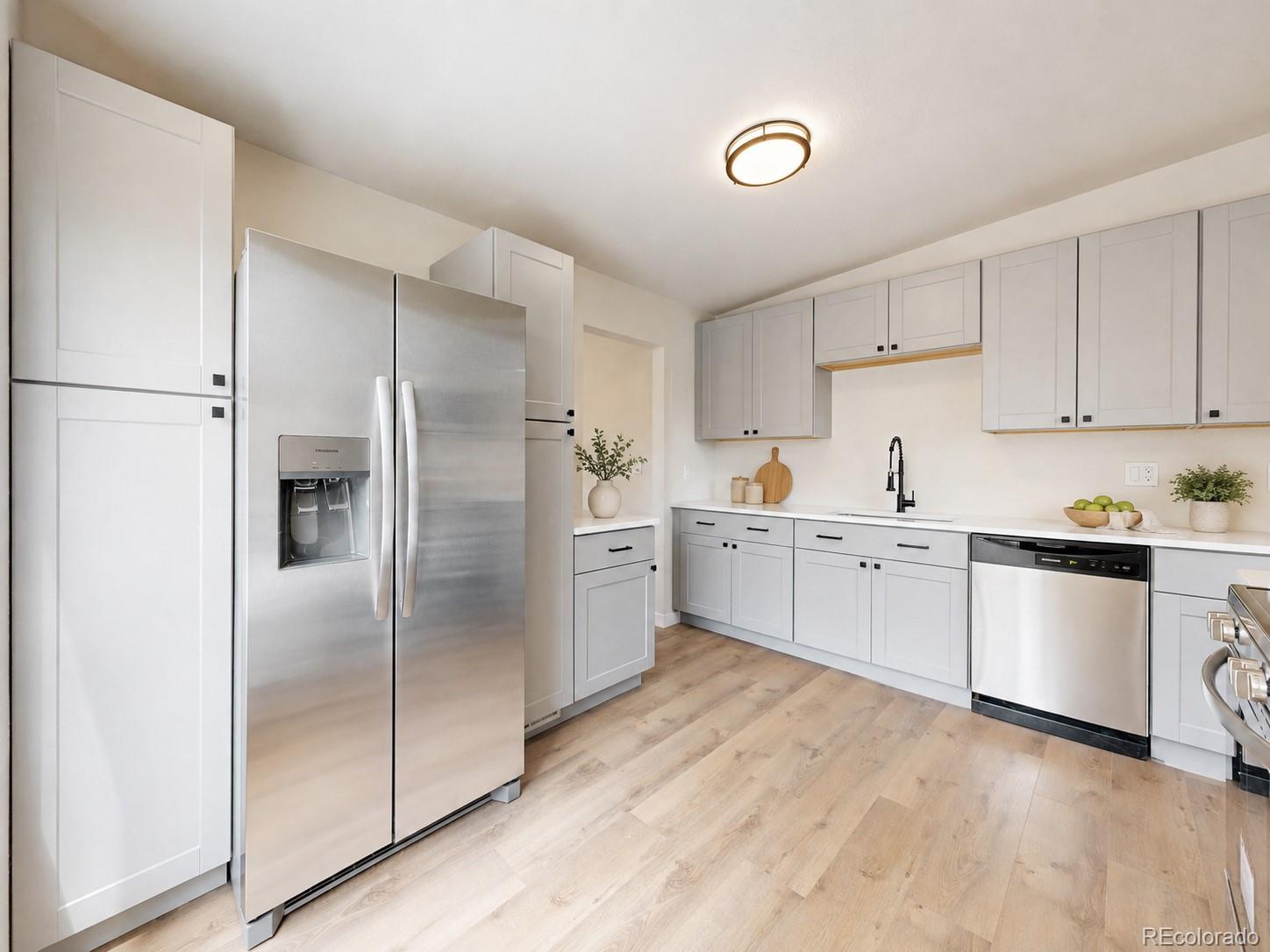 MLS Image #5 for 1631 w hoye place,denver, Colorado