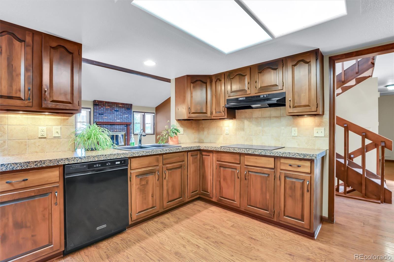 MLS Image #11 for 9225 w jewell place,lakewood, Colorado