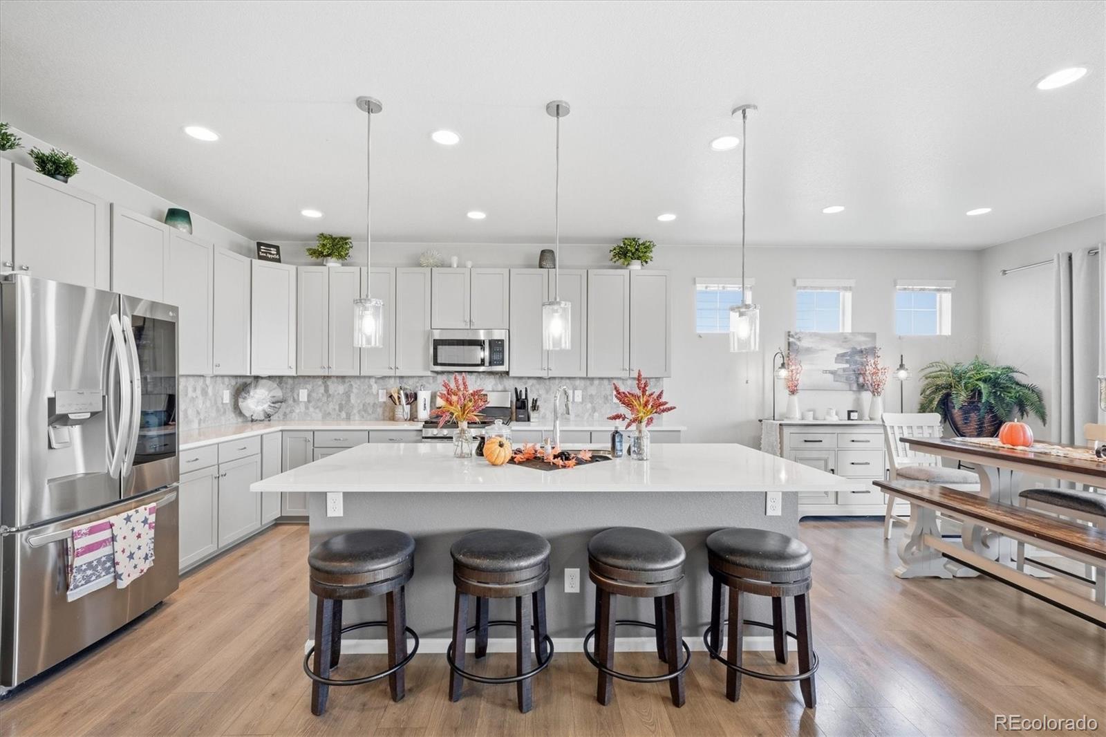 MLS Image #3 for 6962 s undergrove way,aurora, Colorado