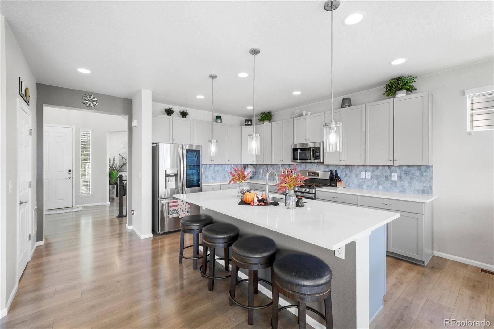 MLS Image #4 for 6962 s undergrove way,aurora, Colorado
