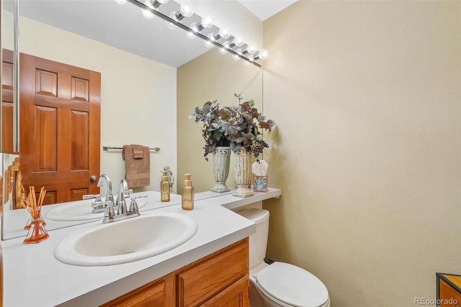 MLS Image #14 for 967 s evanston circle,aurora, Colorado