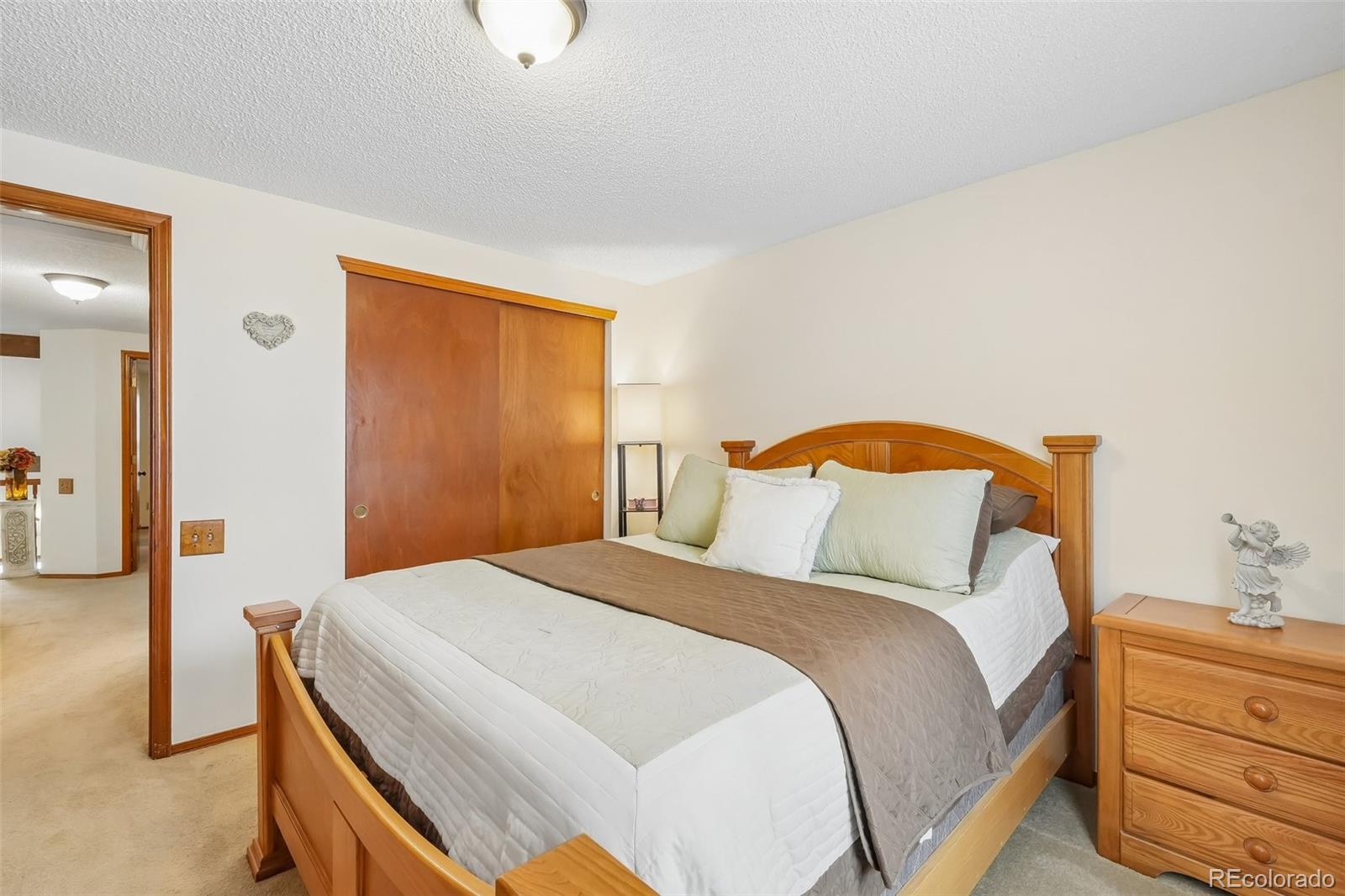 MLS Image #19 for 967 s evanston circle,aurora, Colorado