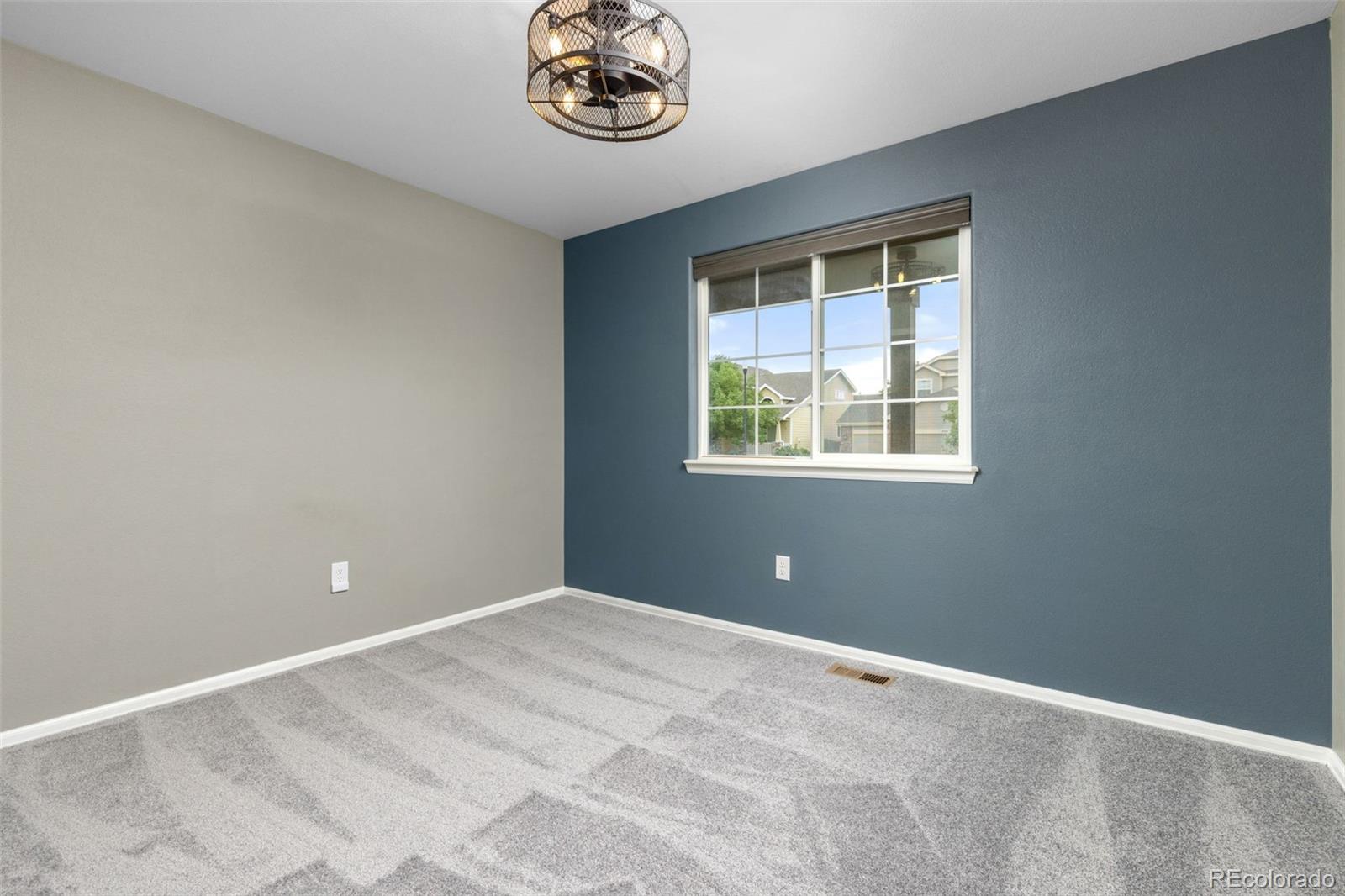 MLS Image #18 for 327  fossil drive,johnstown, Colorado