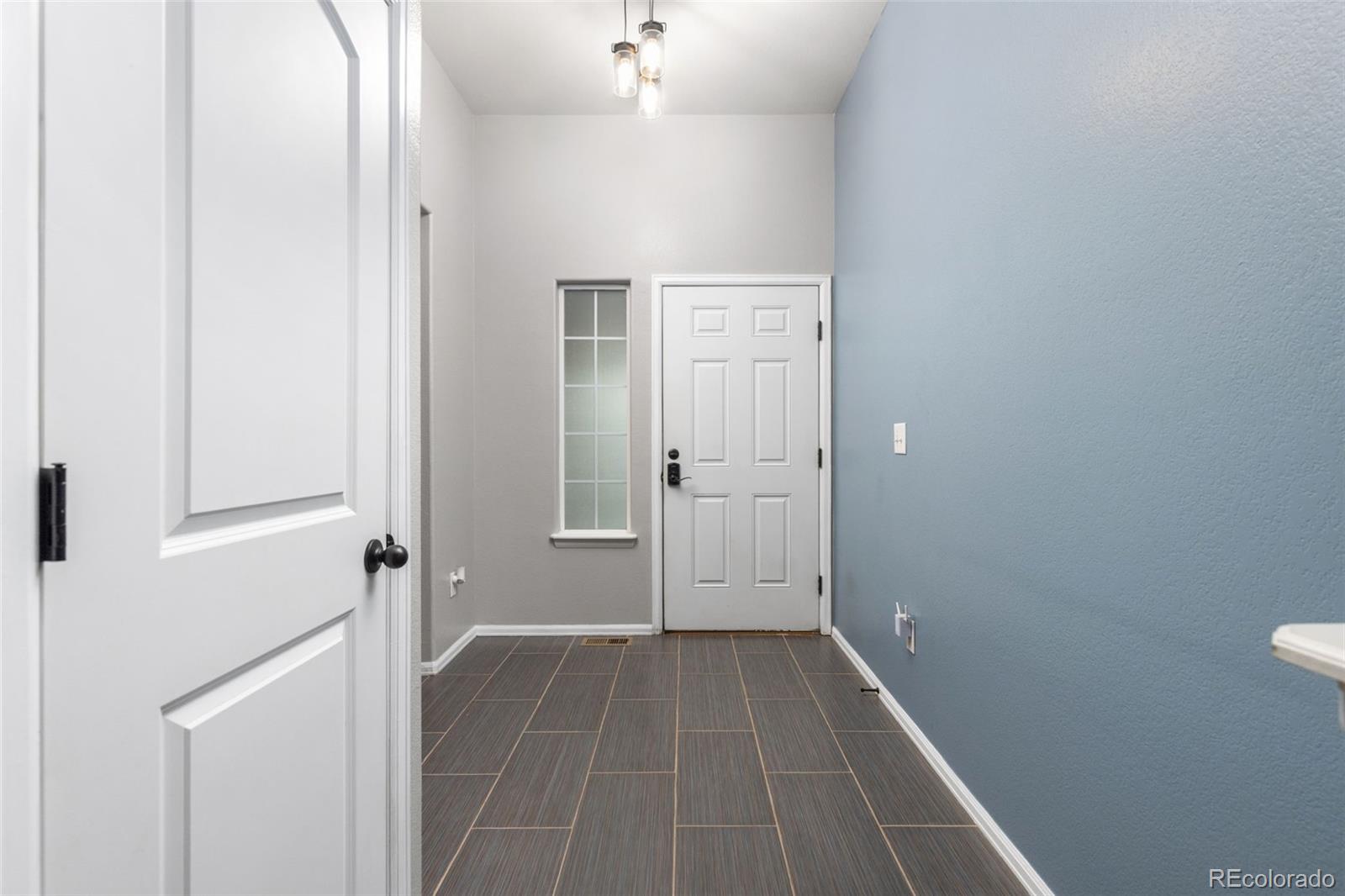 MLS Image #5 for 327  fossil drive,johnstown, Colorado