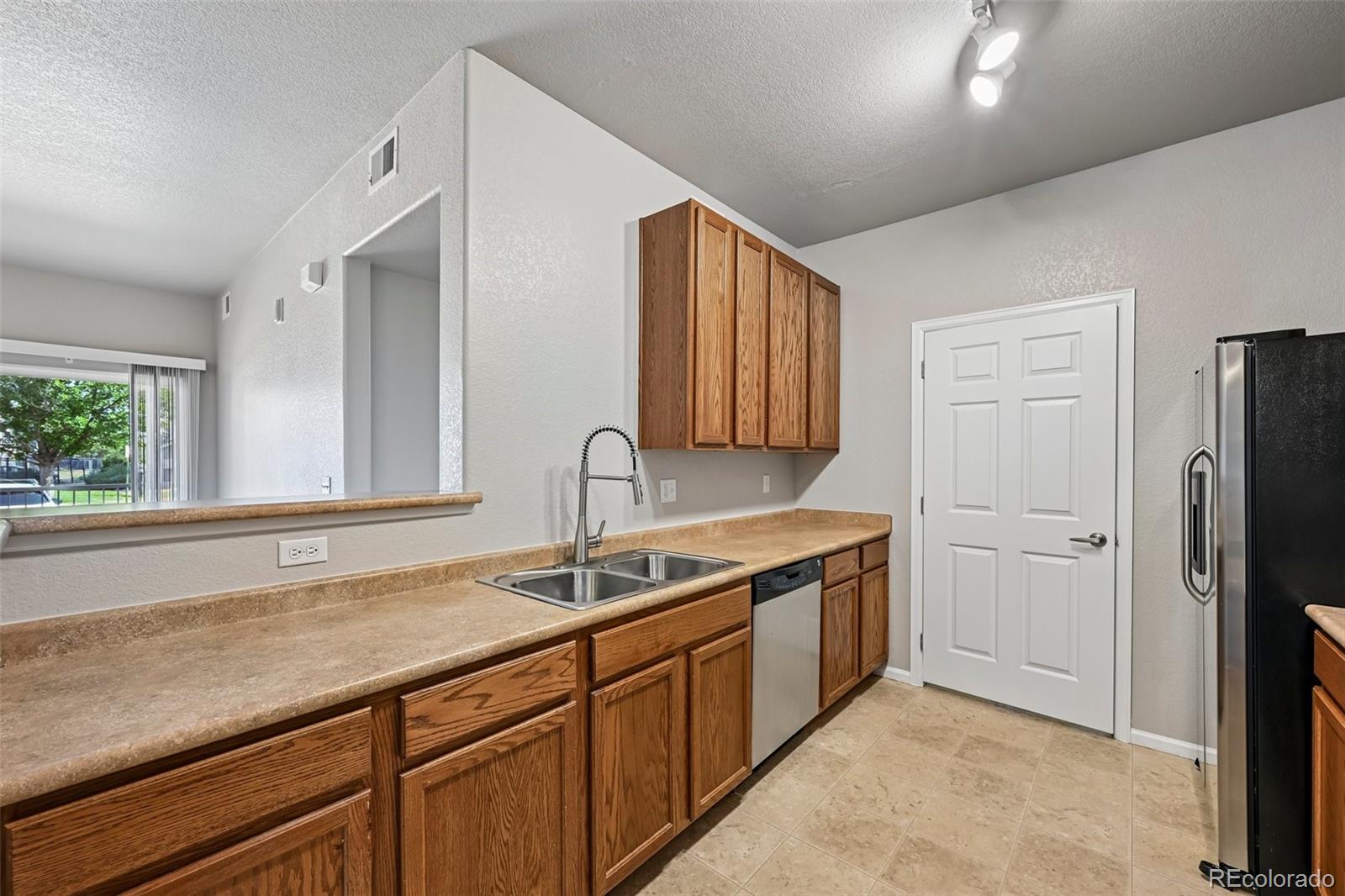 MLS Image #11 for 15700 e jamison drive 6-104,englewood, Colorado