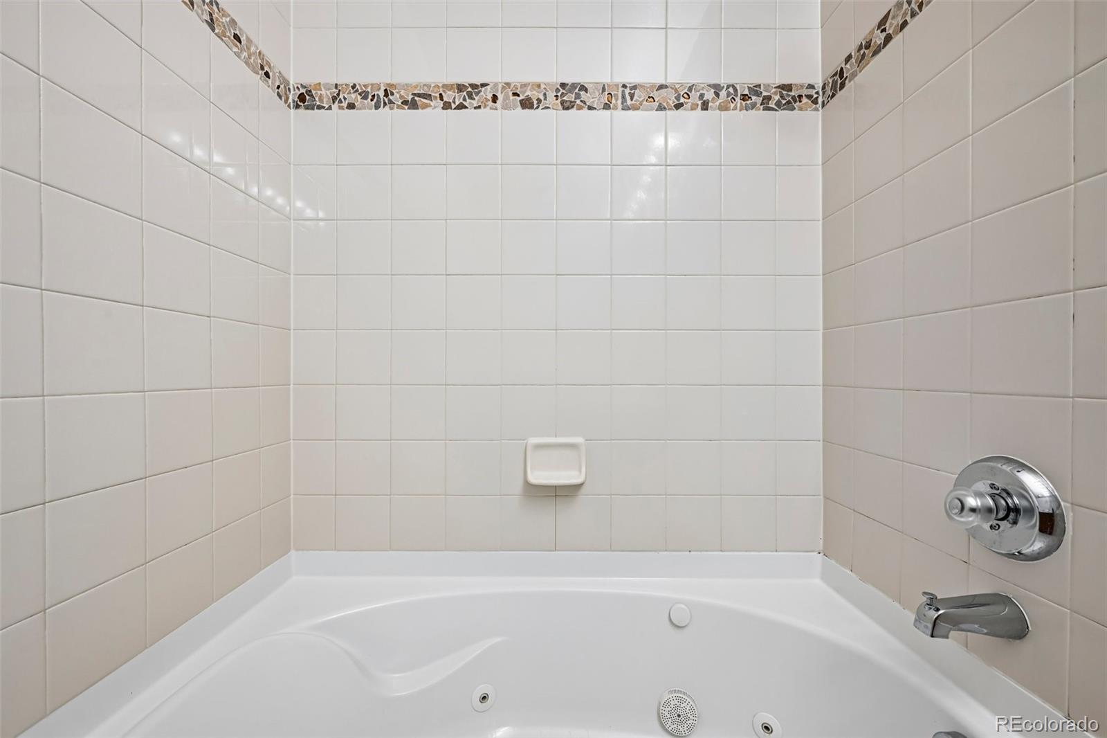MLS Image #18 for 15700 e jamison drive 6-104,englewood, Colorado