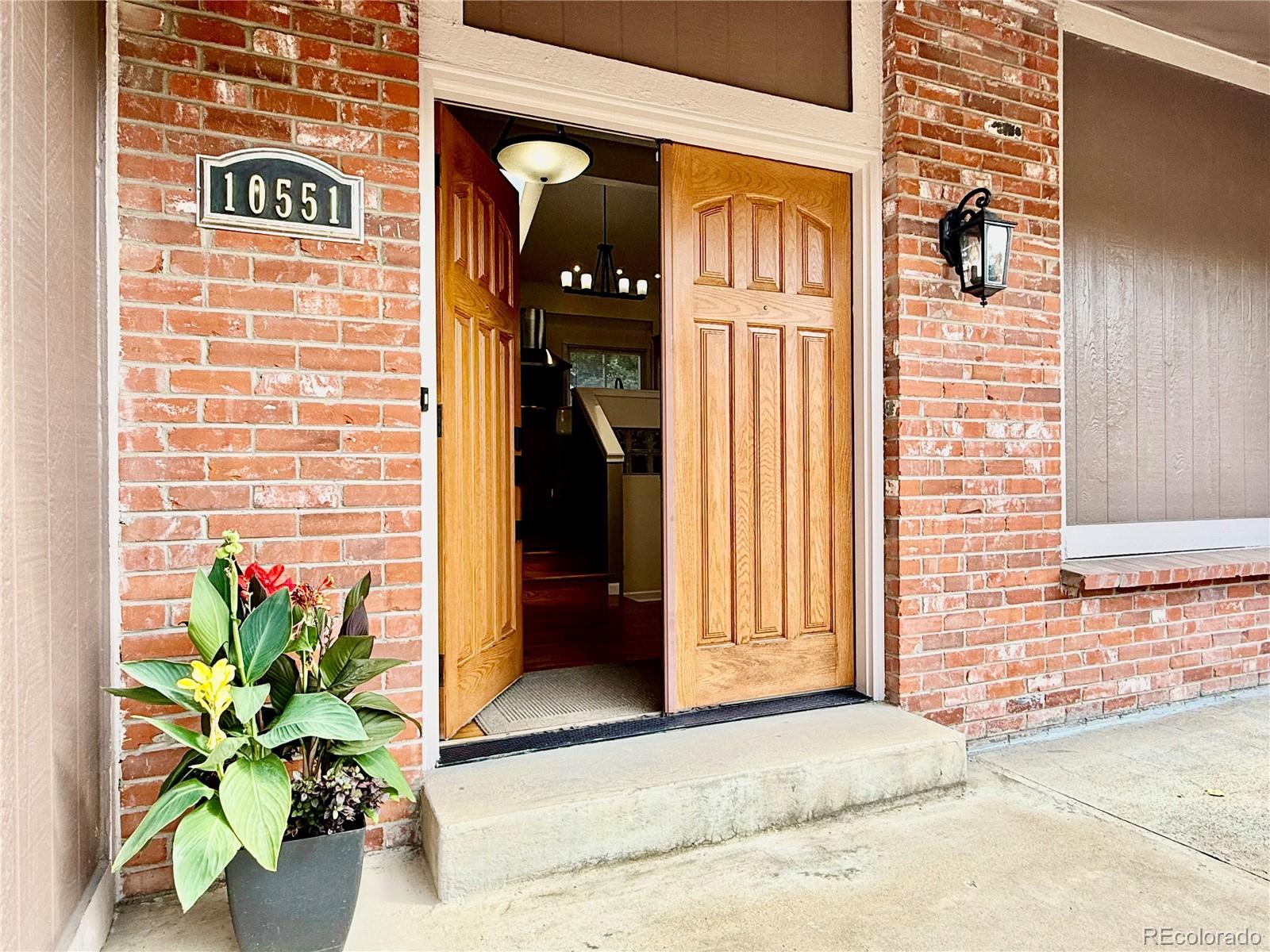 MLS Image #2 for 10551 e orchard place,englewood, Colorado