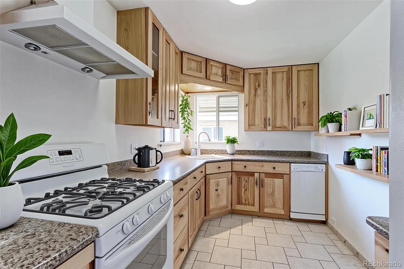 MLS Image #3 for 4344 s acoma street,englewood, Colorado