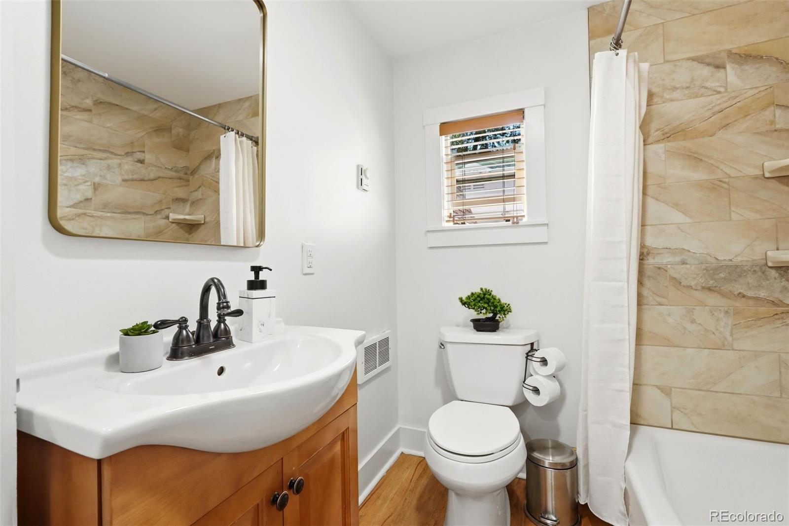 MLS Image #21 for 4001 s grant street,englewood, Colorado