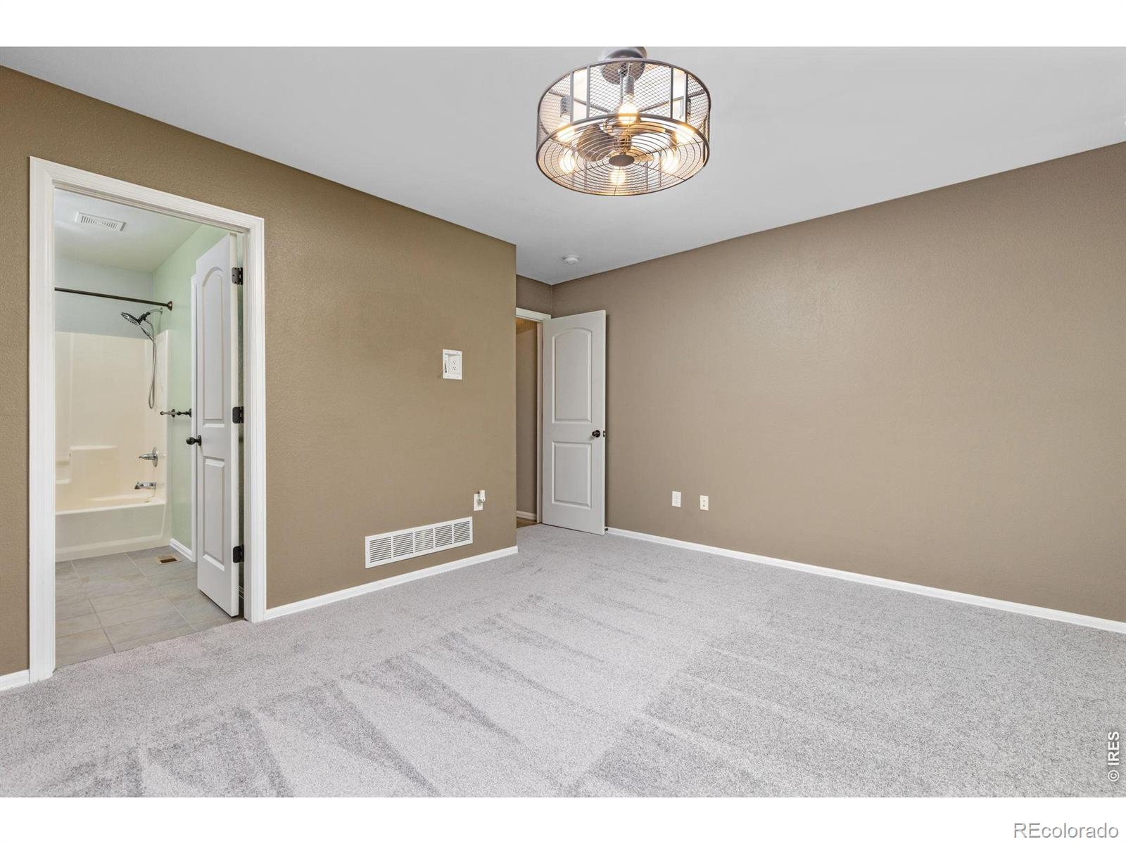 MLS Image #15 for 327  fossil drive,johnstown, Colorado