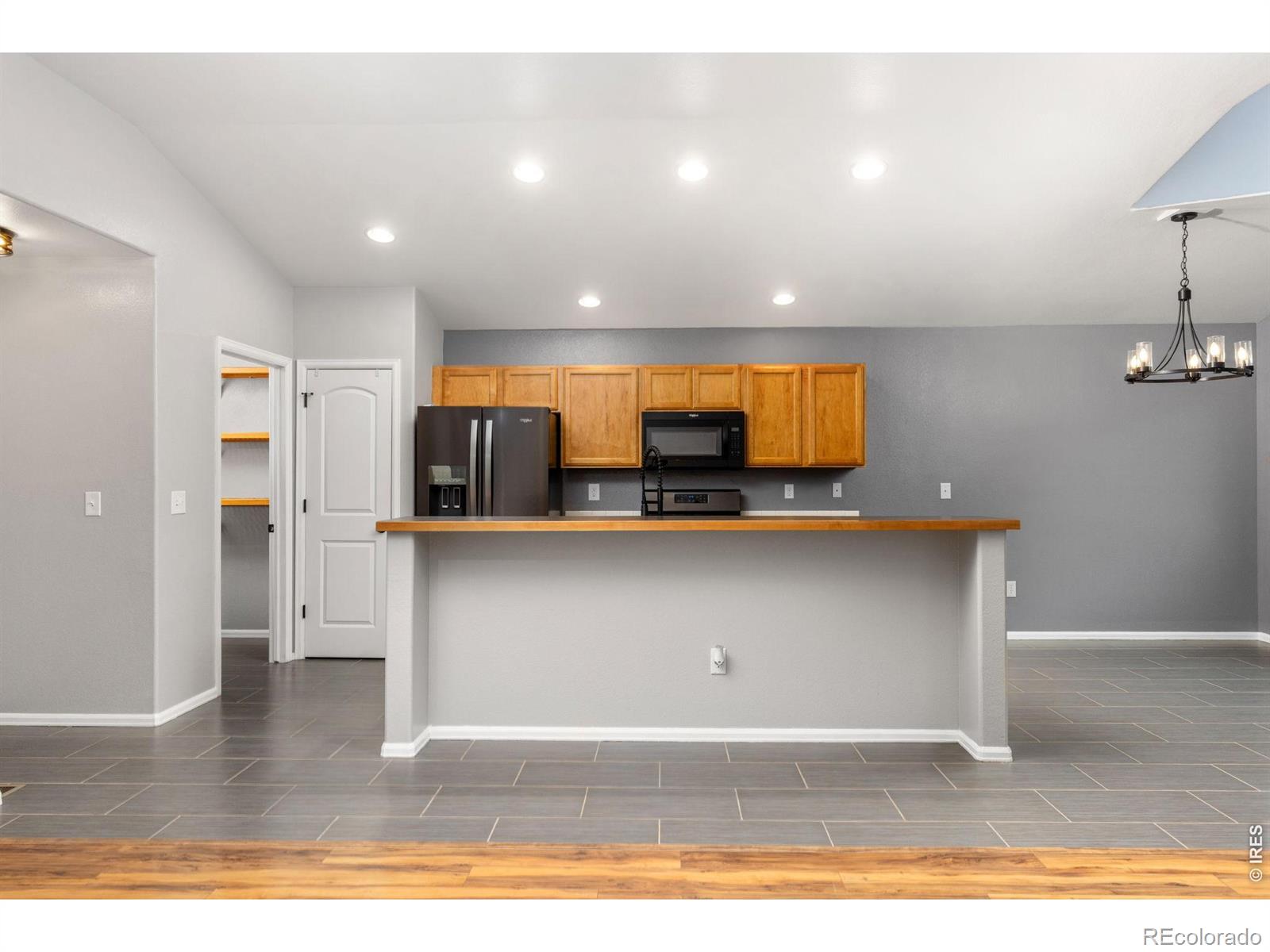 MLS Image #9 for 327  fossil drive,johnstown, Colorado