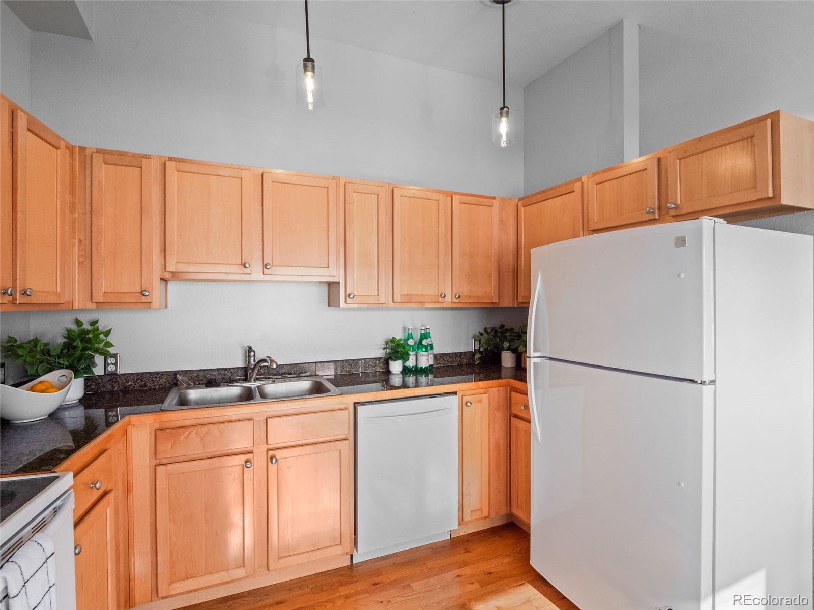 MLS Image #13 for 70 w 6th avenue,denver, Colorado