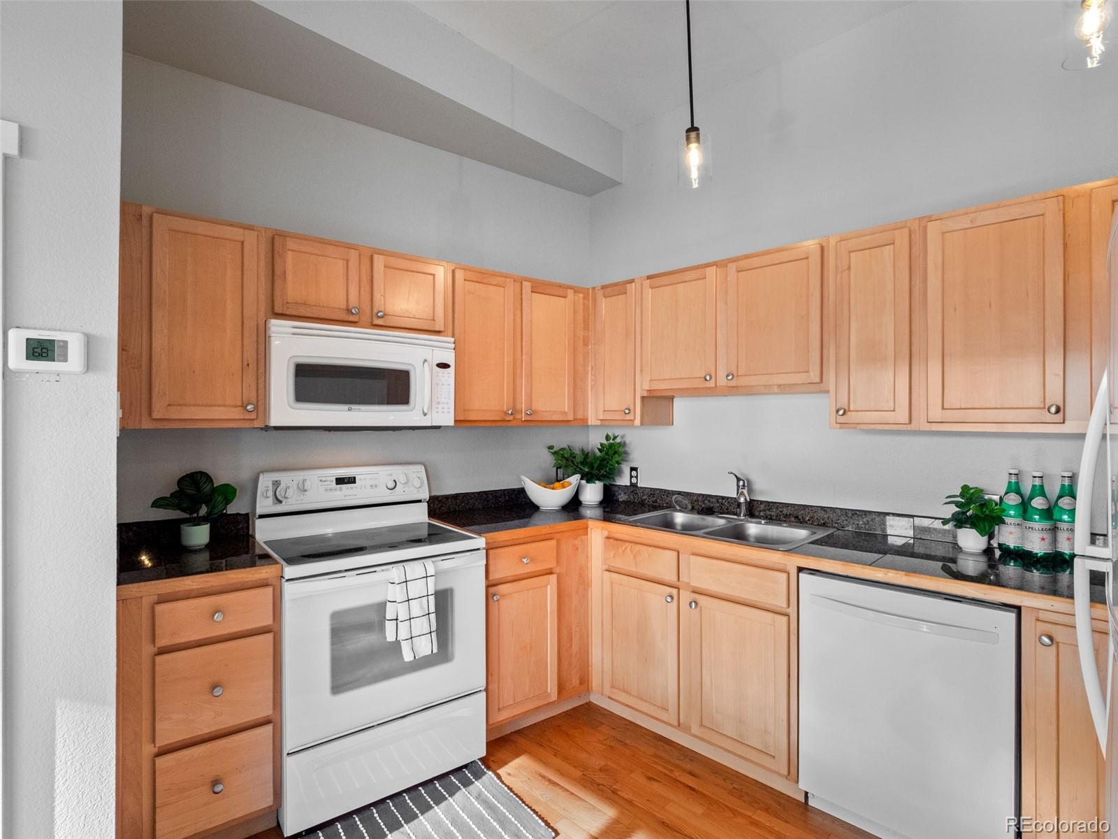 MLS Image #2 for 70 w 6th avenue,denver, Colorado