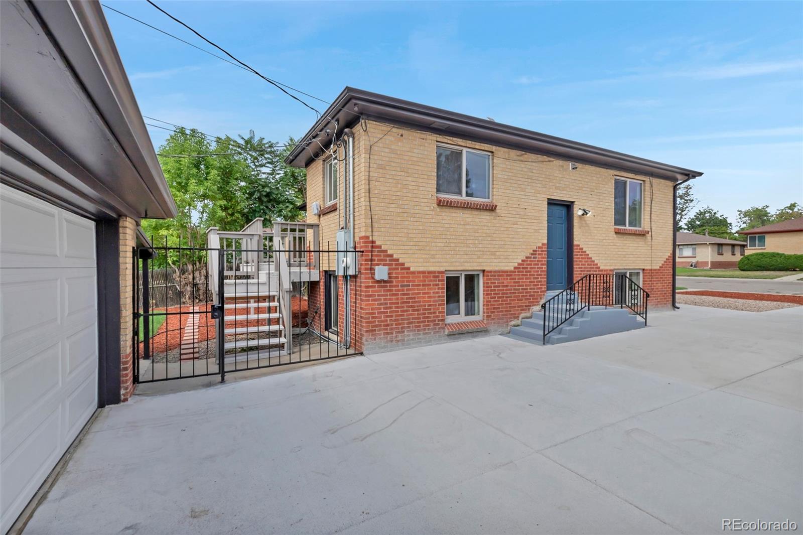 MLS Image #11 for 4823-4825  eaton street,denver, Colorado