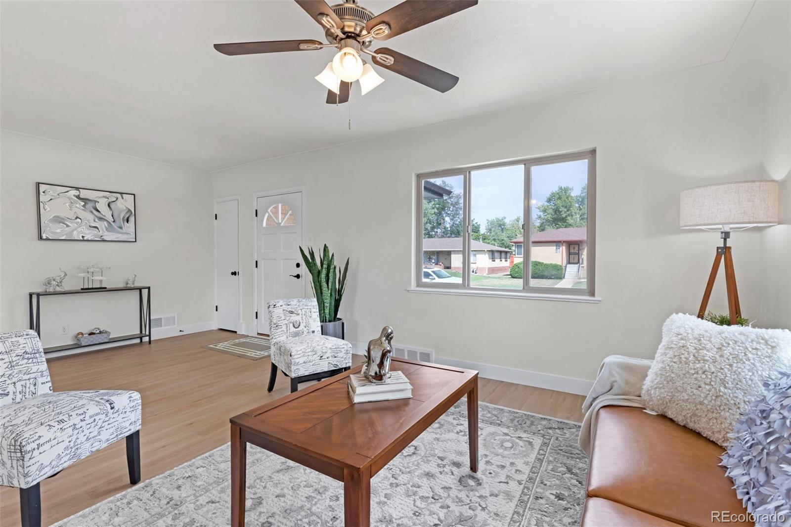 MLS Image #16 for 4823-4825  eaton street,denver, Colorado
