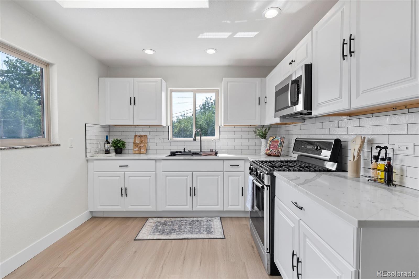 MLS Image #19 for 4823-4825  eaton street,denver, Colorado