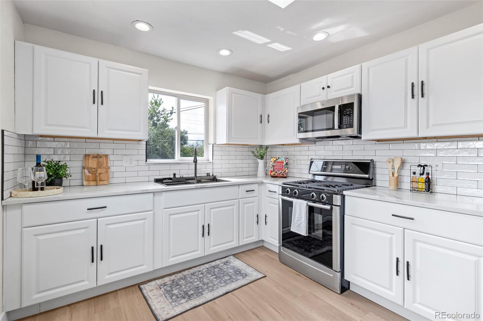 MLS Image #20 for 4823-4825  eaton street,denver, Colorado
