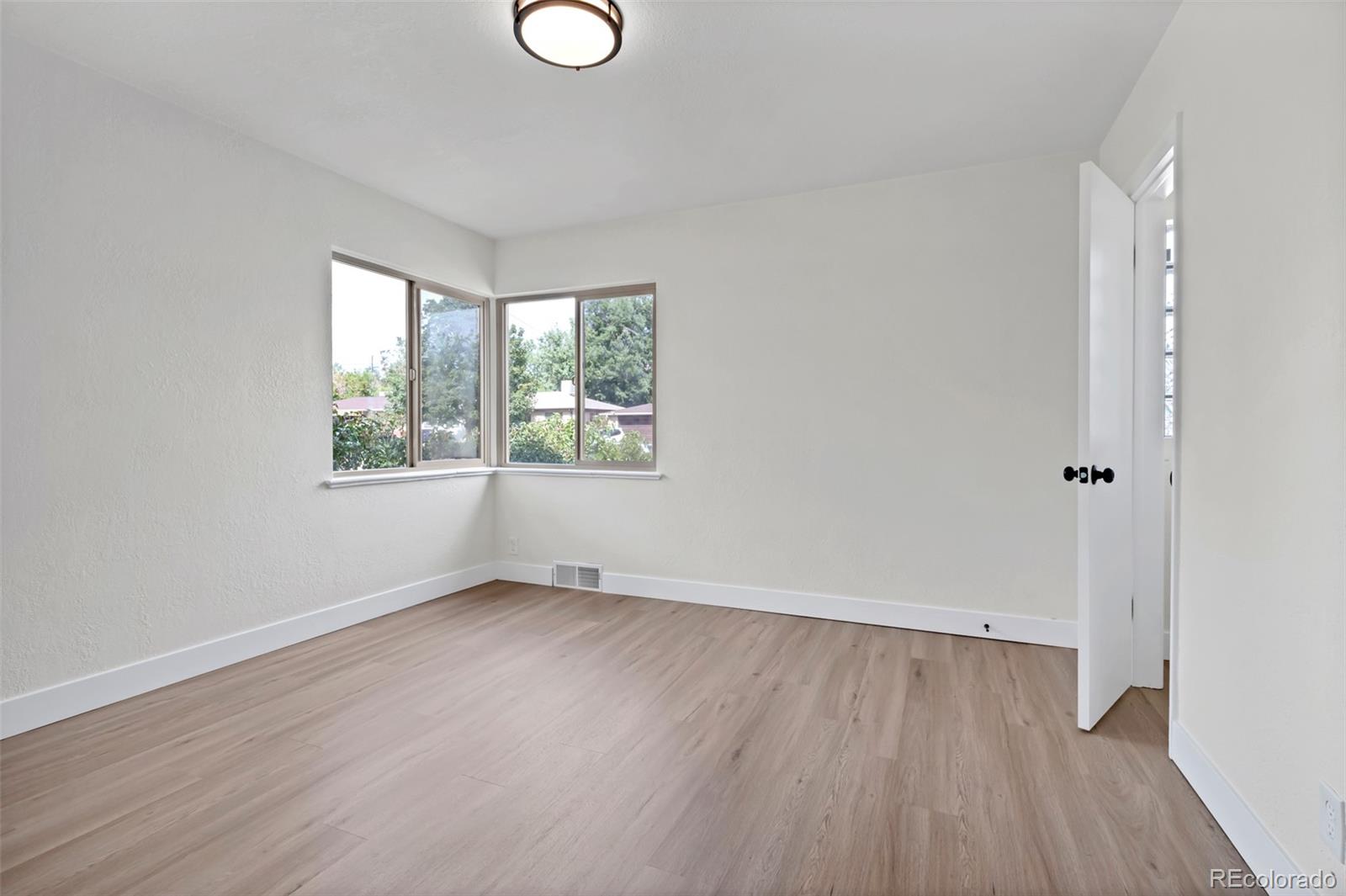 MLS Image #30 for 4823-4825  eaton street,denver, Colorado