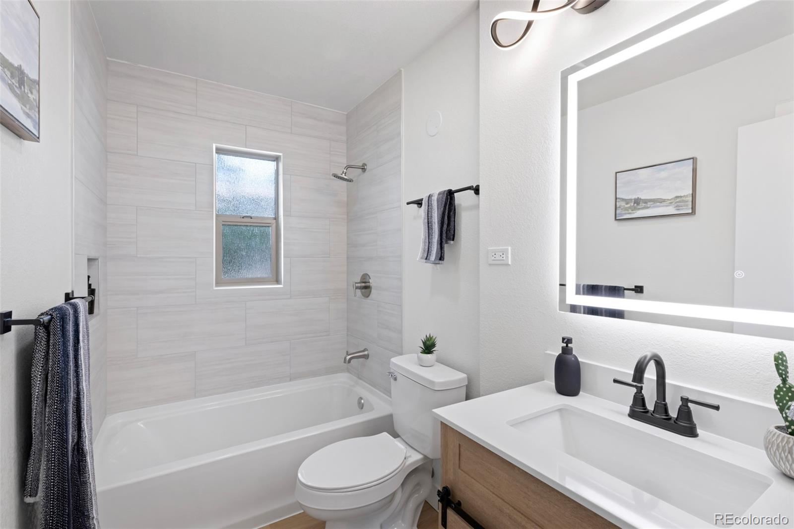 MLS Image #31 for 4823-4825  eaton street,denver, Colorado