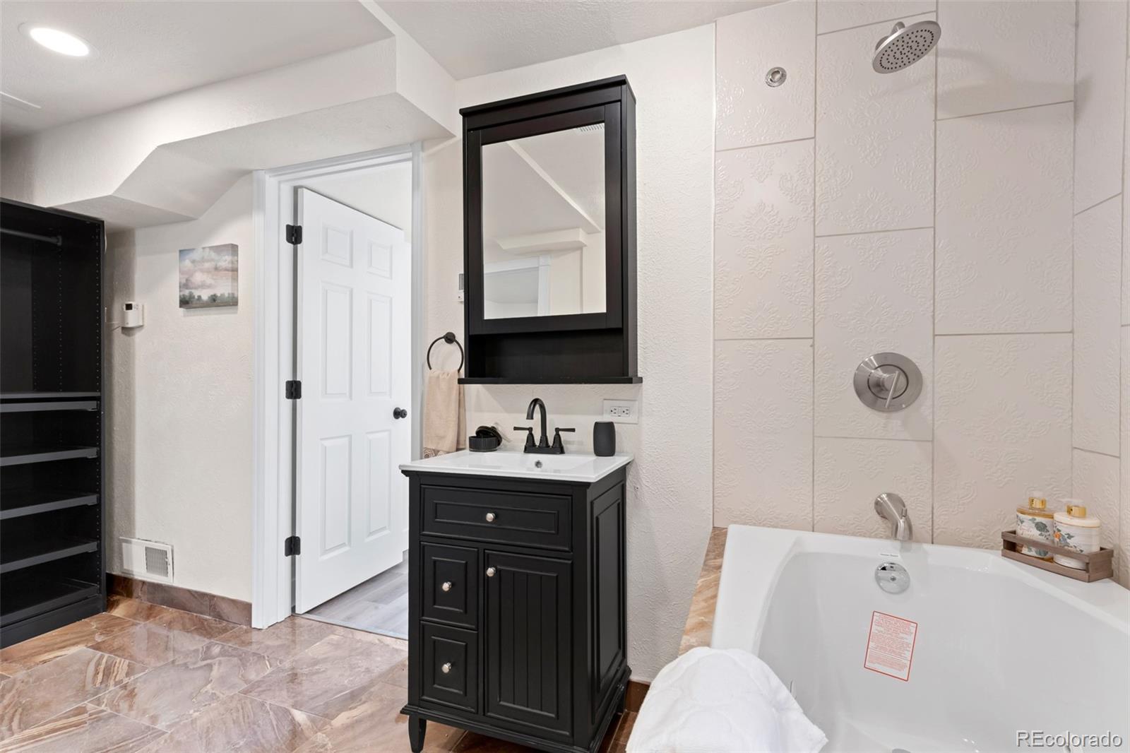 MLS Image #44 for 4823-4825  eaton street,denver, Colorado
