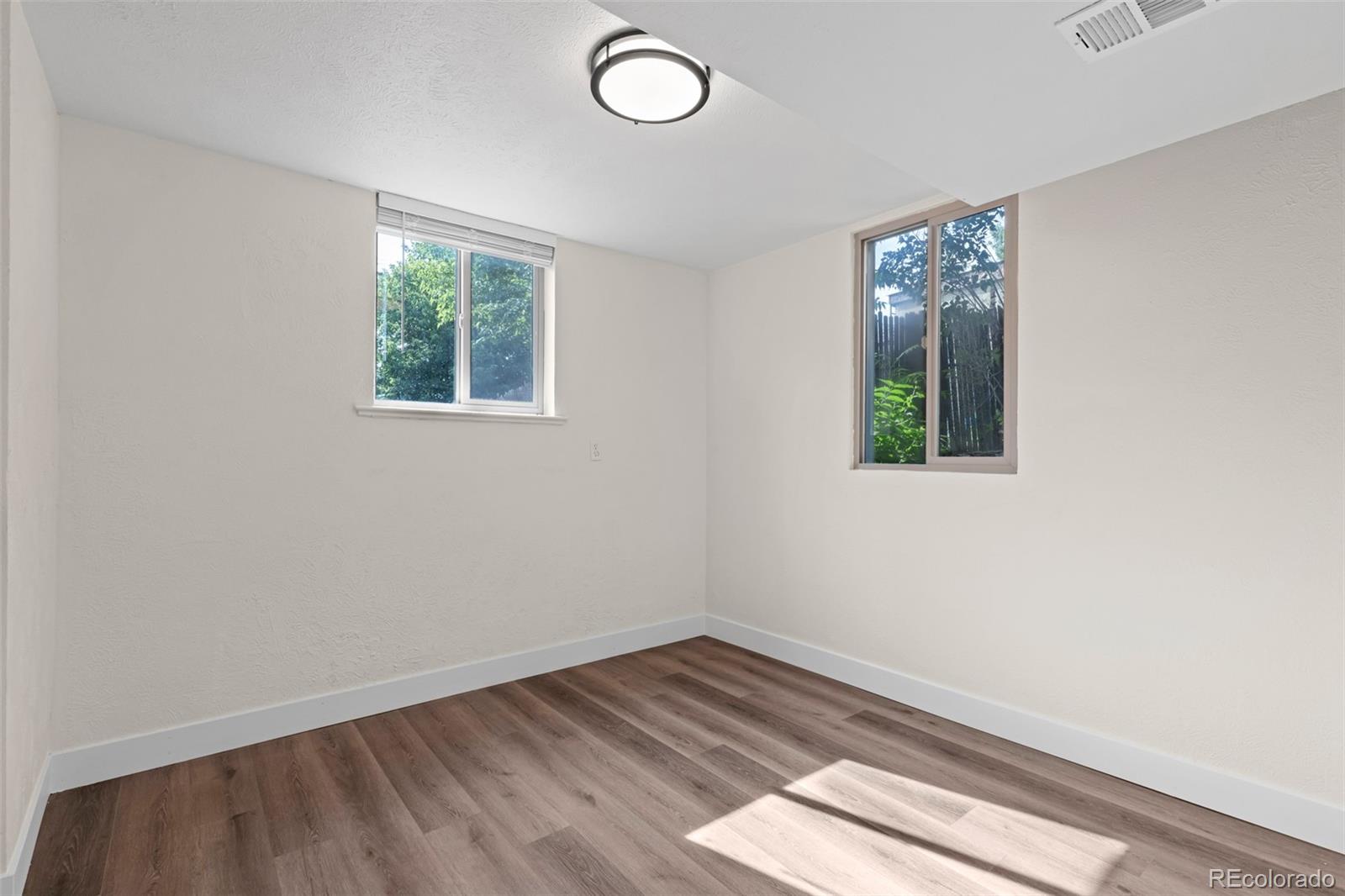 MLS Image #46 for 4823-4825  eaton street,denver, Colorado
