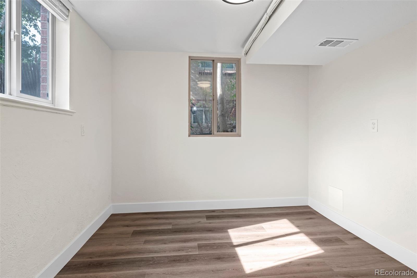 MLS Image #47 for 4823-4825  eaton street,denver, Colorado
