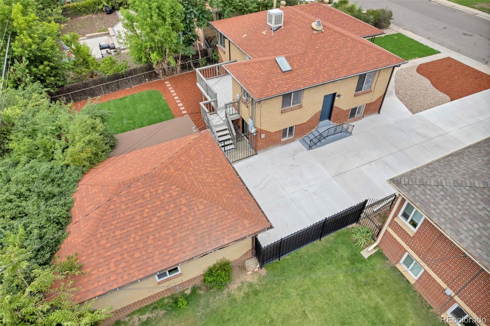 MLS Image #8 for 4823-4825  eaton street,denver, Colorado