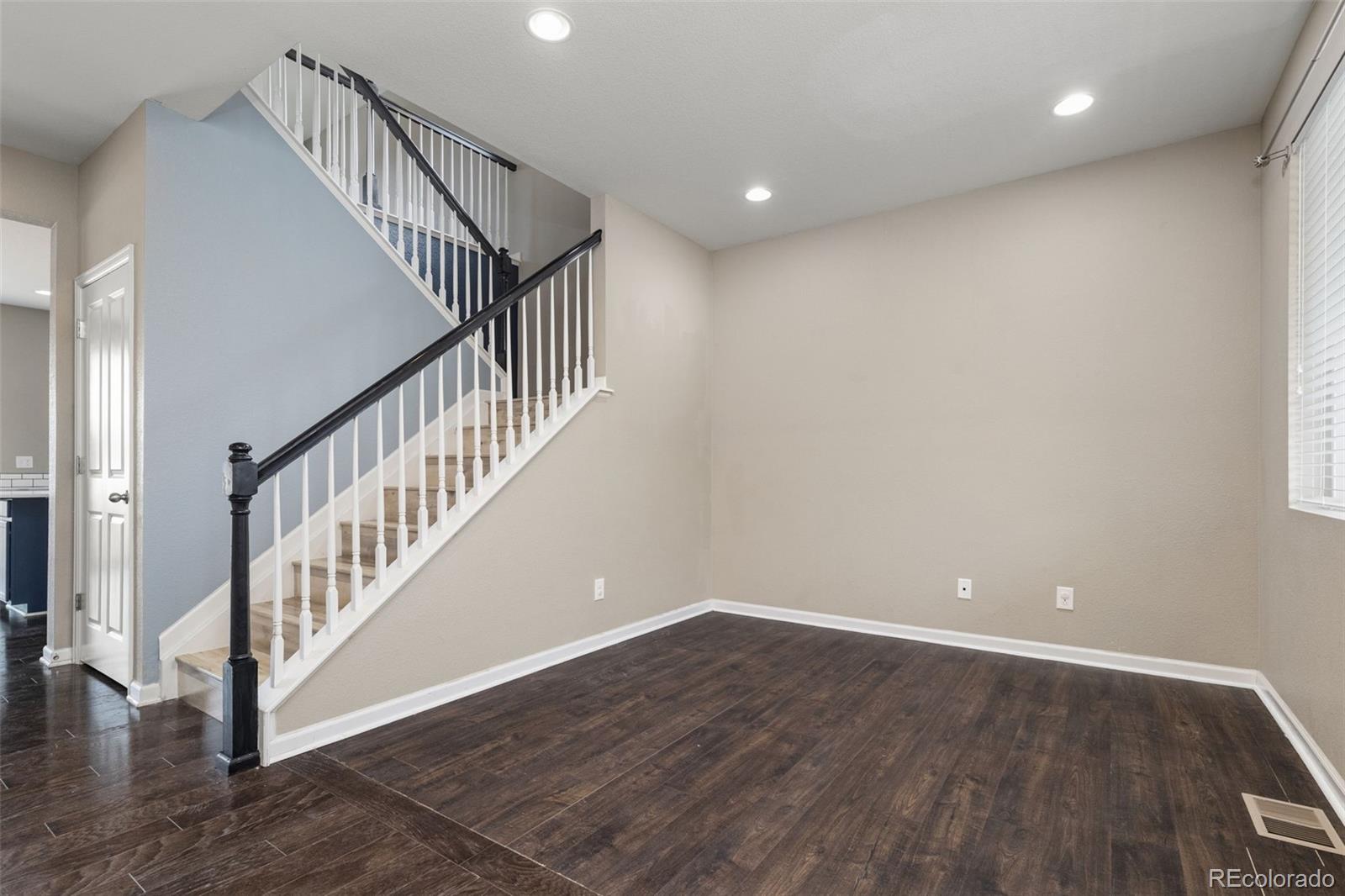 MLS Image #3 for 7679  blue water drive,castle rock, Colorado