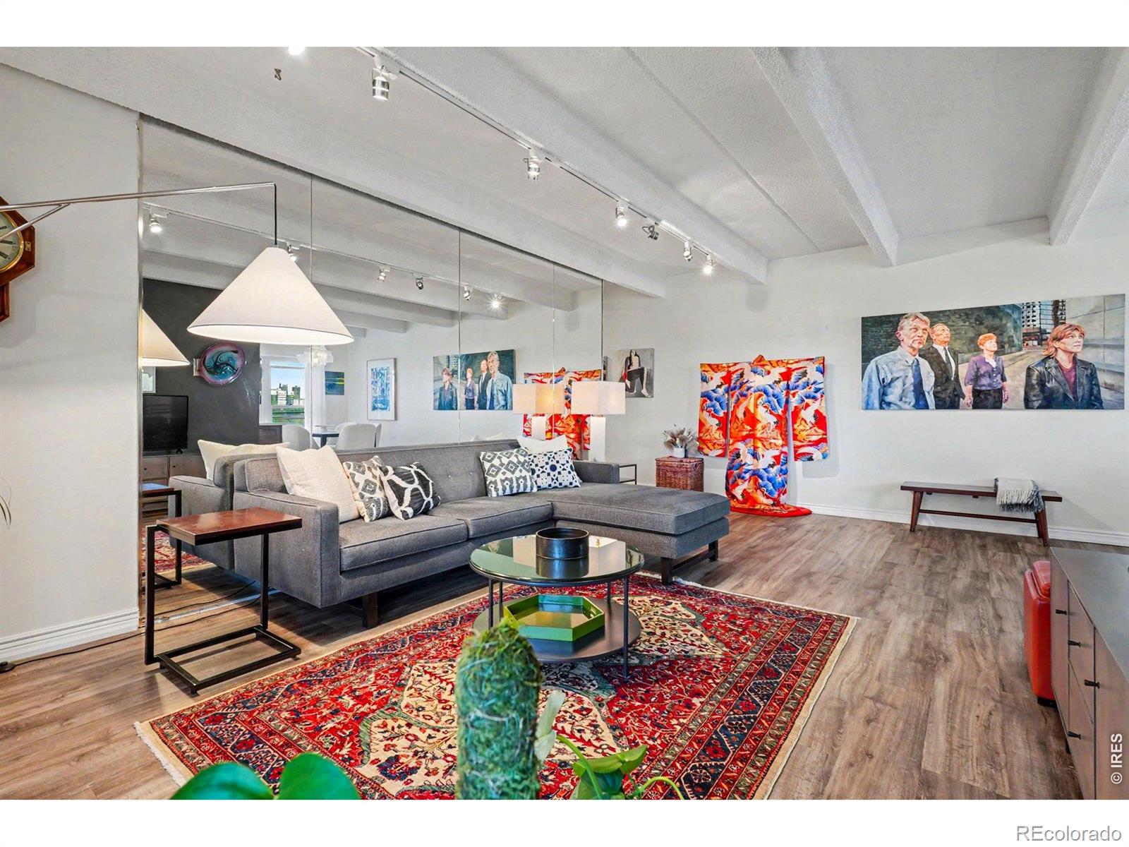 MLS Image #8 for 130 n pearl street,denver, Colorado