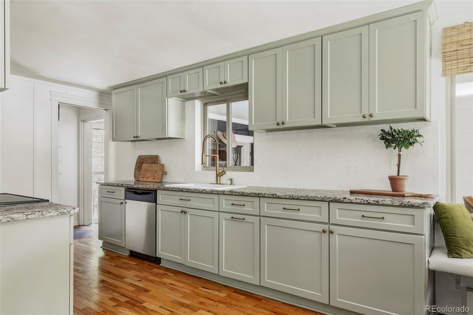 MLS Image #10 for 1991 w caley avenue,littleton, Colorado