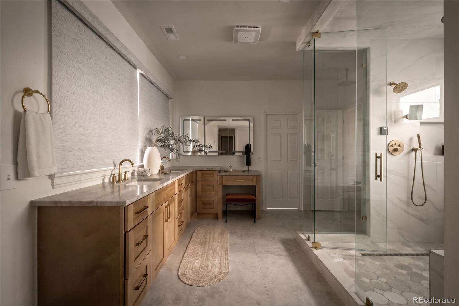 MLS Image #16 for 8659 e kenyon avenue,denver, Colorado