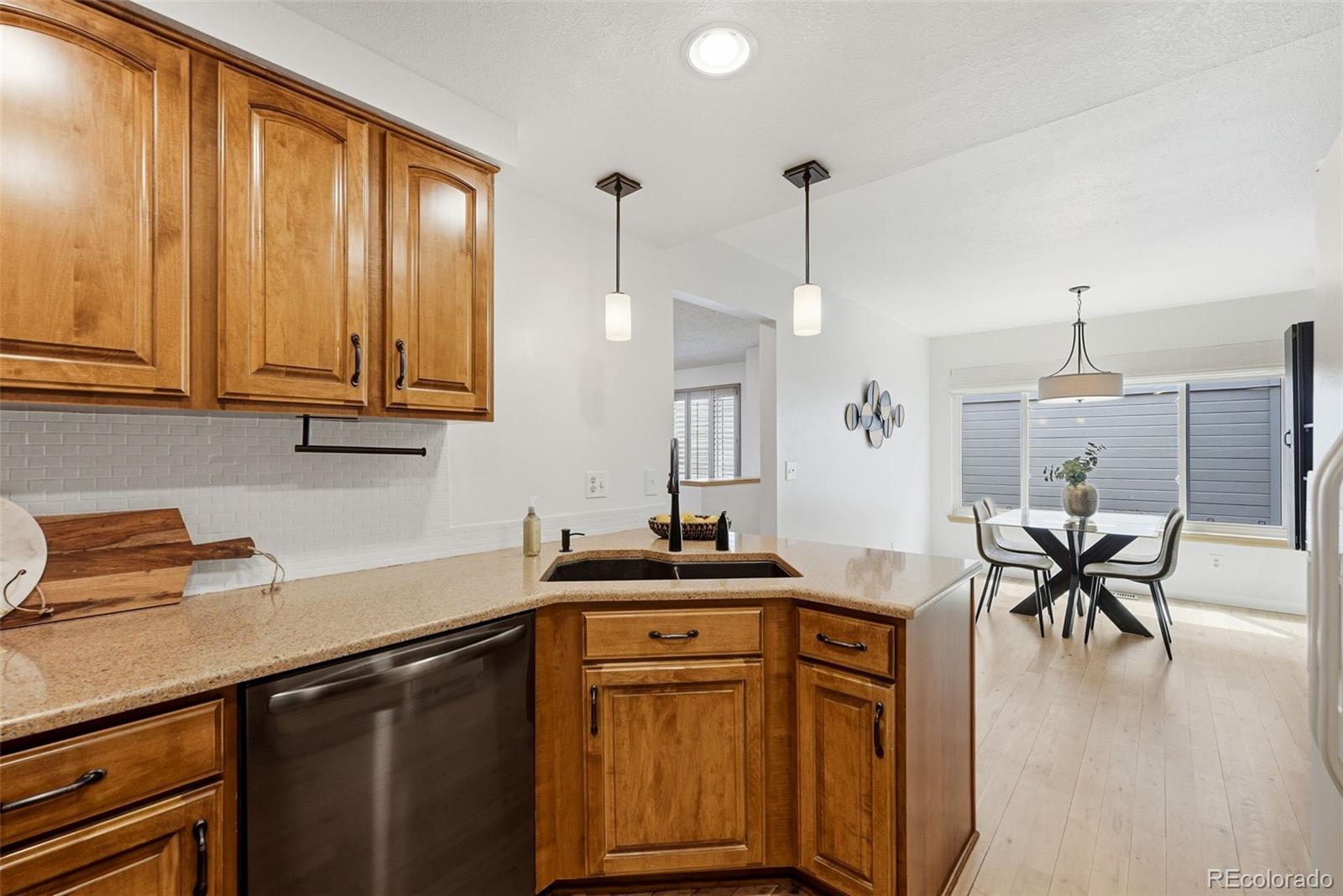 MLS Image #8 for 2212 s nome court,aurora, Colorado