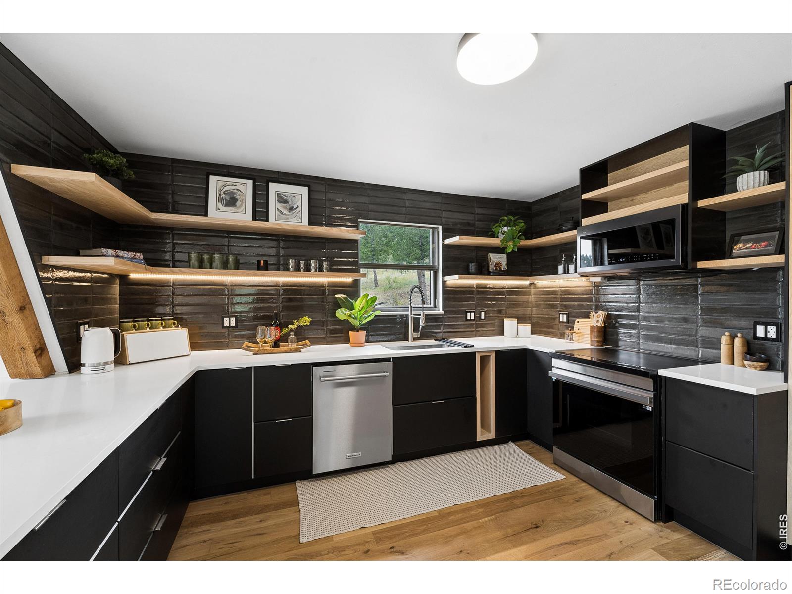 MLS Image #11 for 118  crooked spur,boulder, Colorado