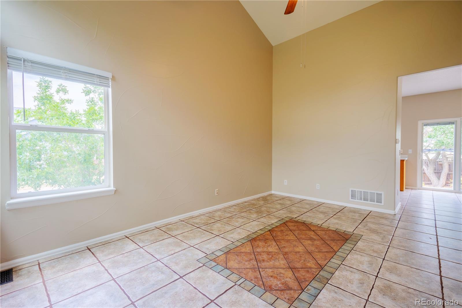MLS Image #4 for 3750 s quemoy way,aurora, Colorado