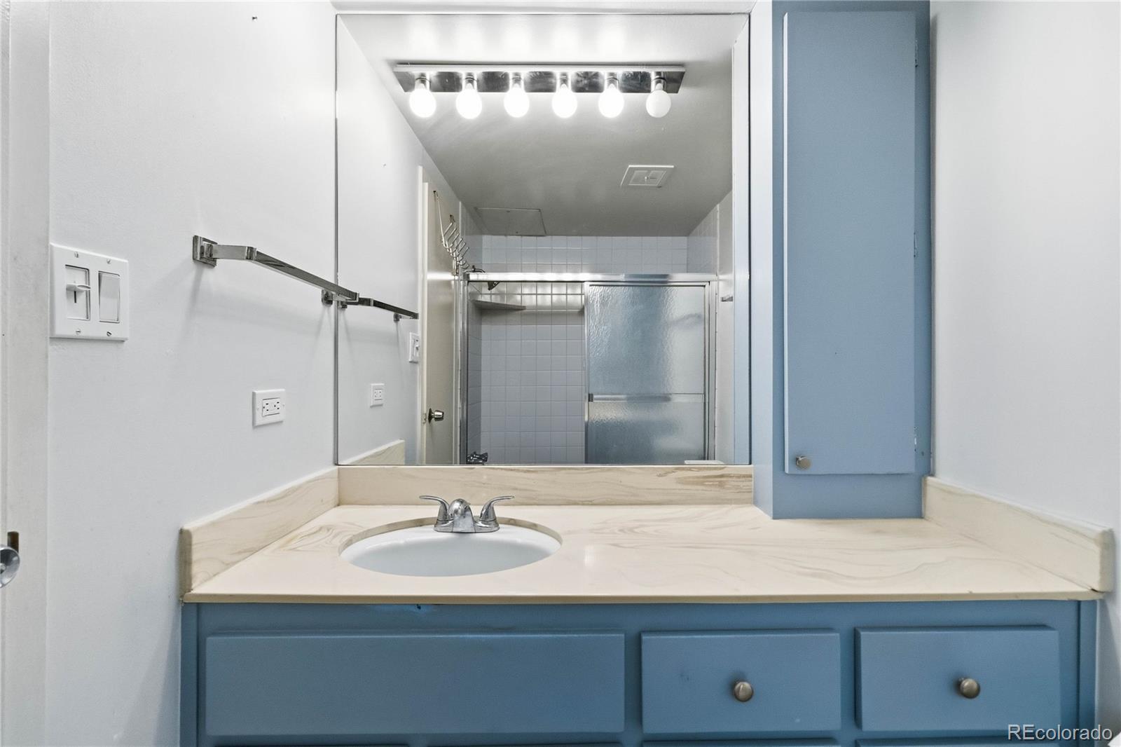 MLS Image #26 for 130 n pearl street,denver, Colorado