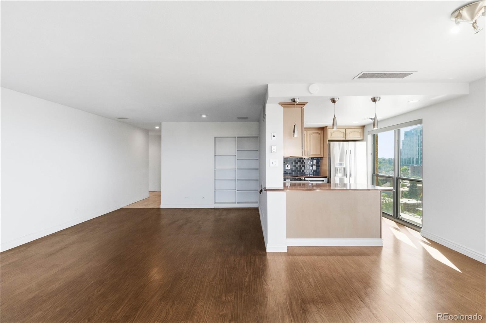 MLS Image #5 for 130 n pearl street,denver, Colorado