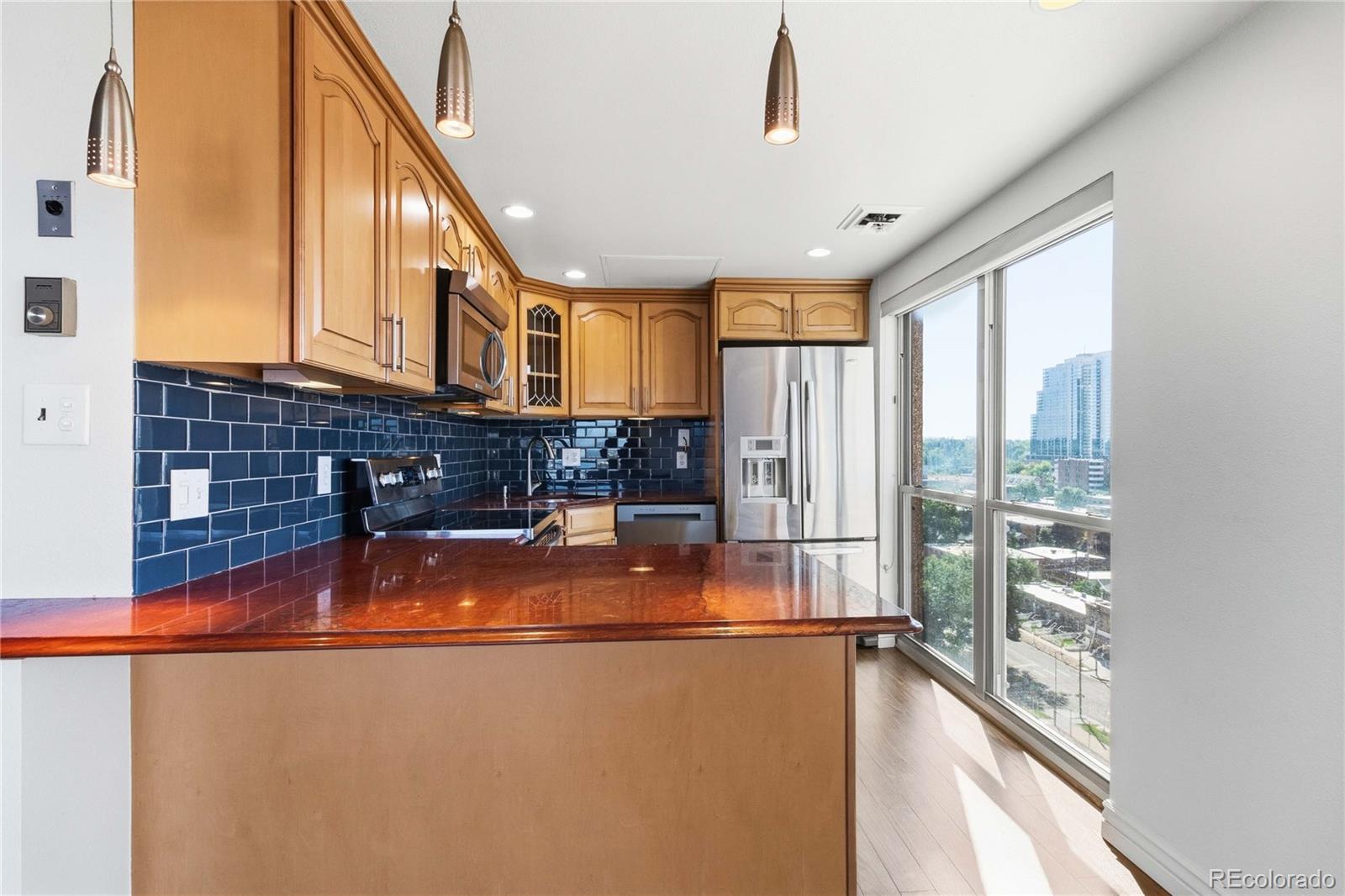 MLS Image #7 for 130 n pearl street,denver, Colorado