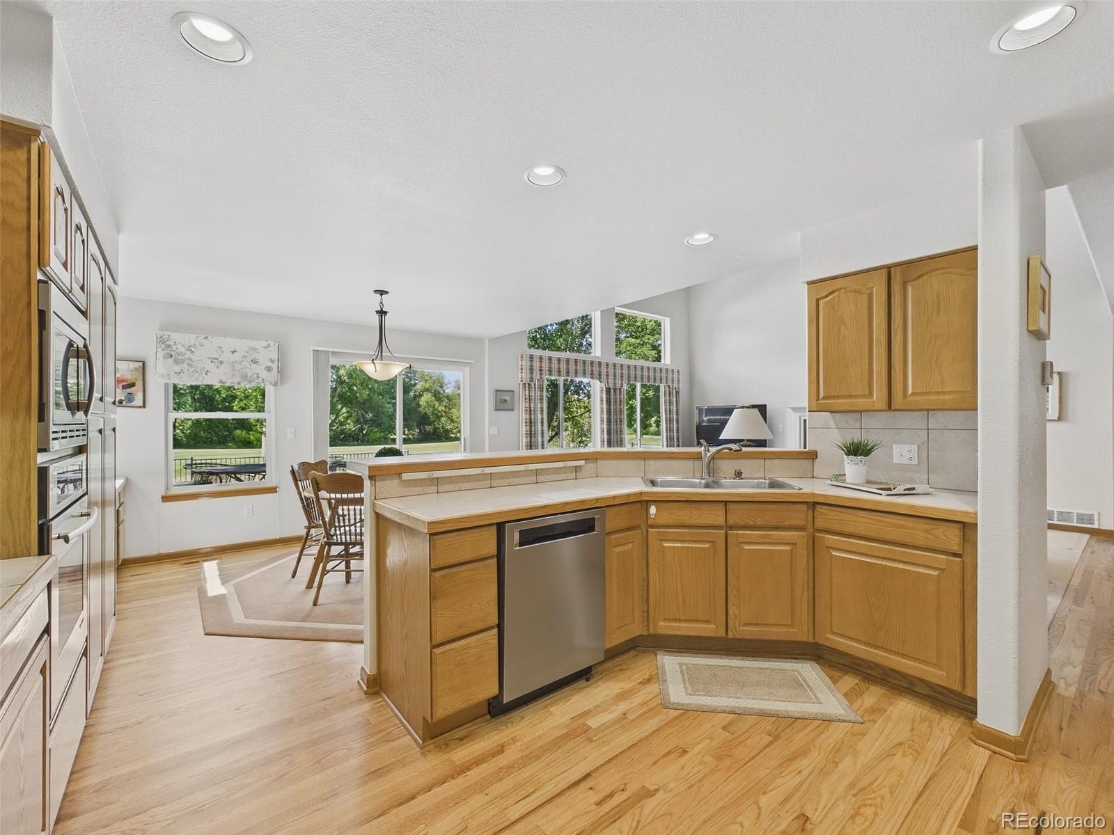 MLS Image #19 for 17029 w 68th place,arvada, Colorado