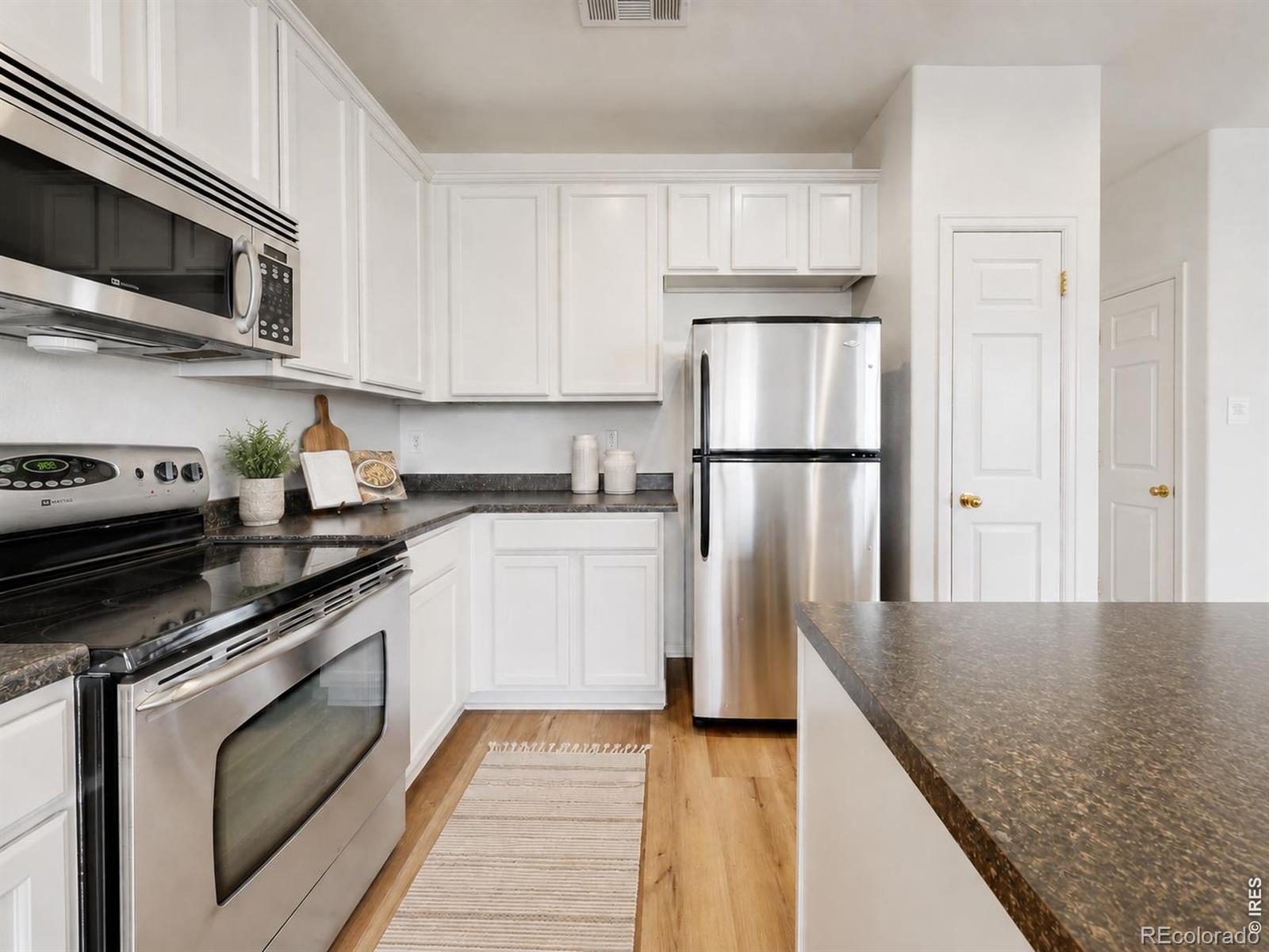 MLS Image #5 for 13002  grant circle ,thornton, Colorado