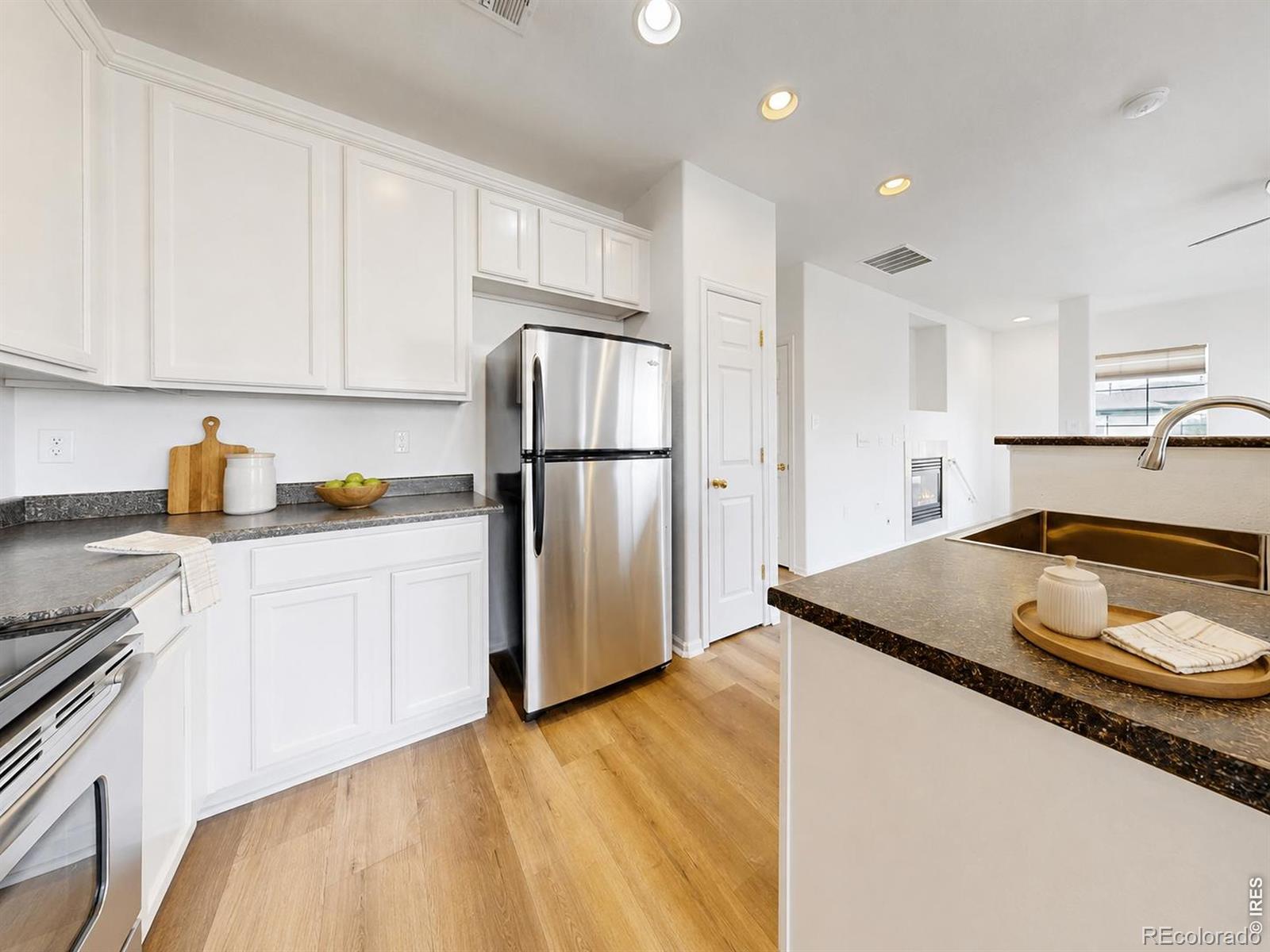 MLS Image #7 for 13002  grant circle ,thornton, Colorado