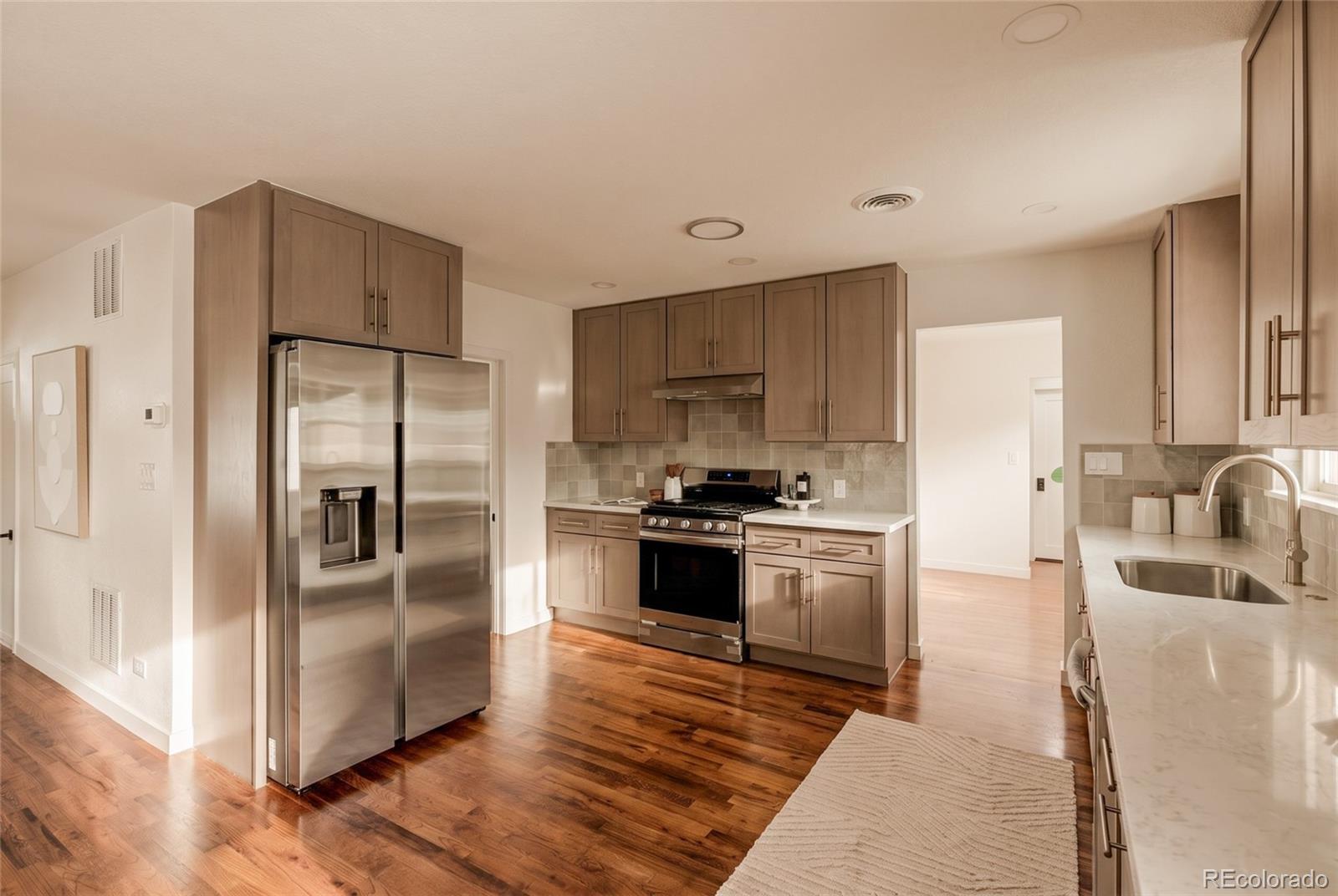 MLS Image #9 for 1985  fenton street,denver, Colorado