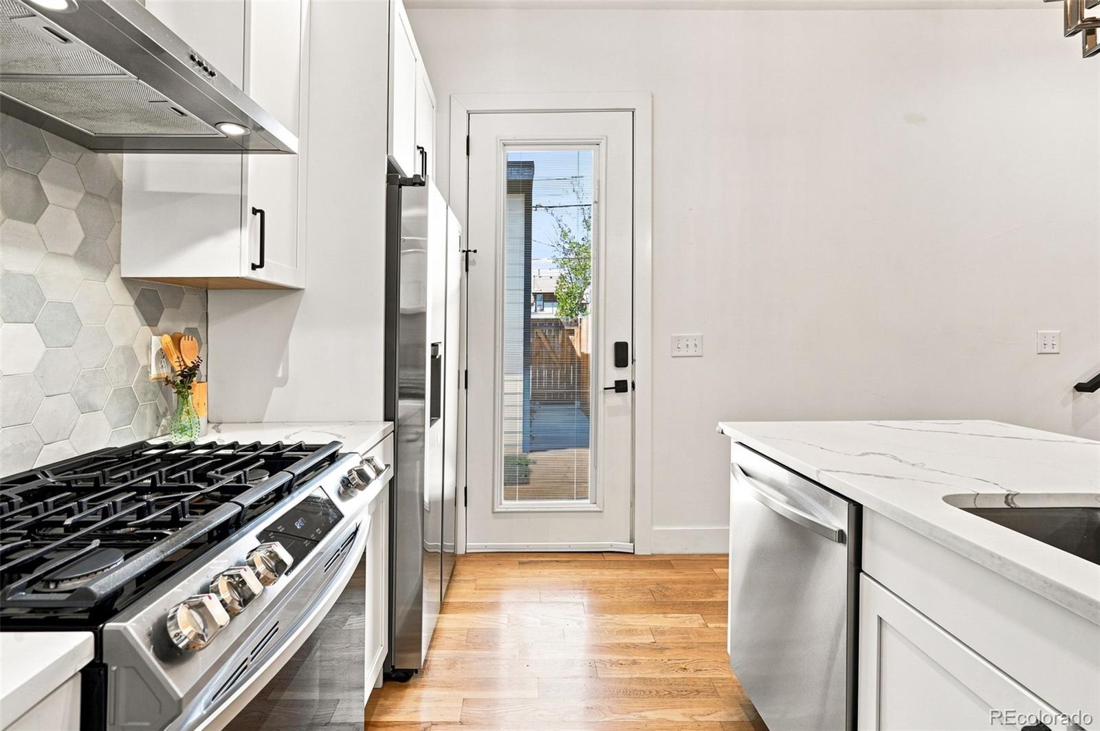 MLS Image #13 for 475 n galapago street,denver, Colorado