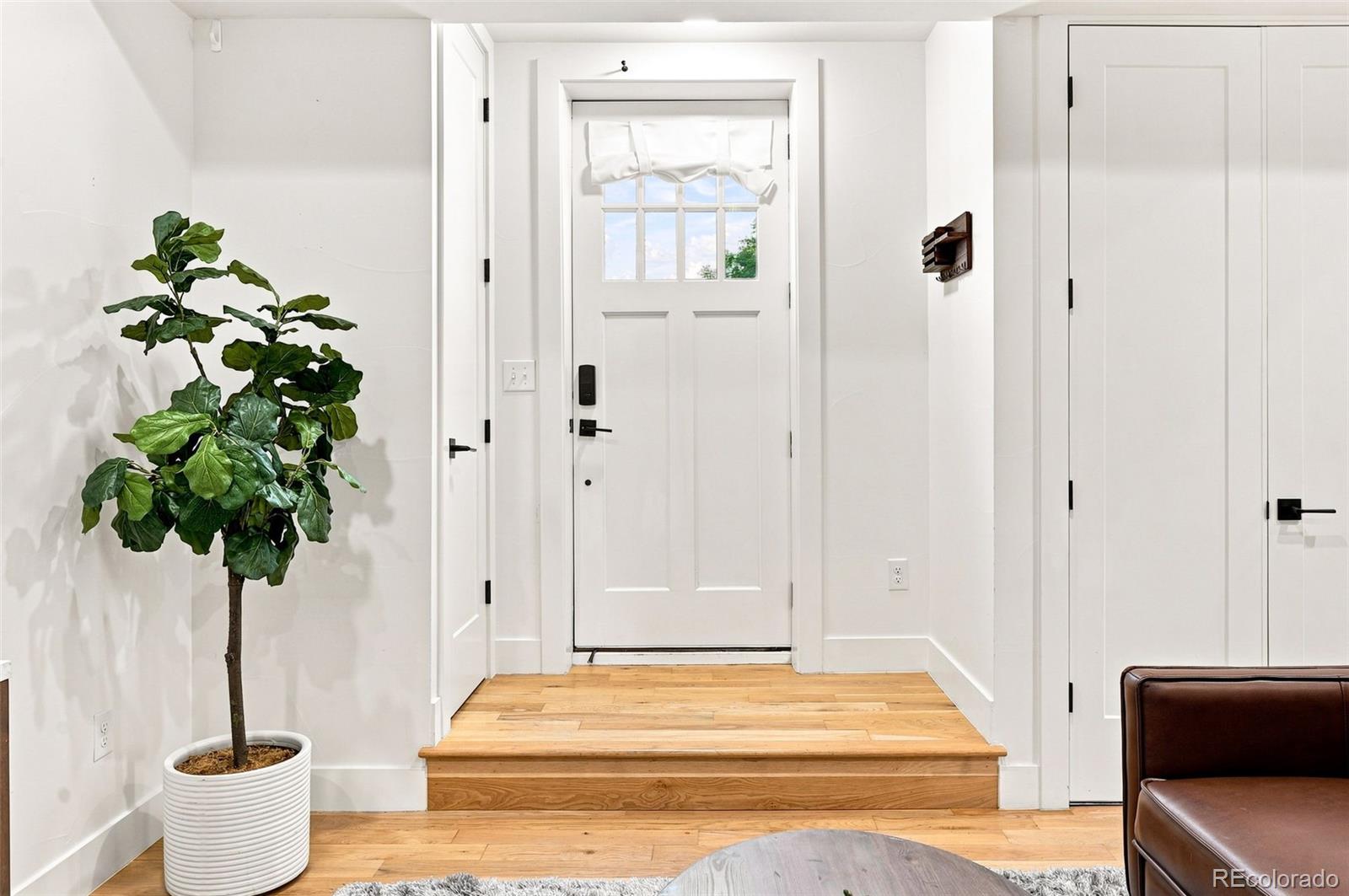 MLS Image #6 for 475 n galapago street,denver, Colorado