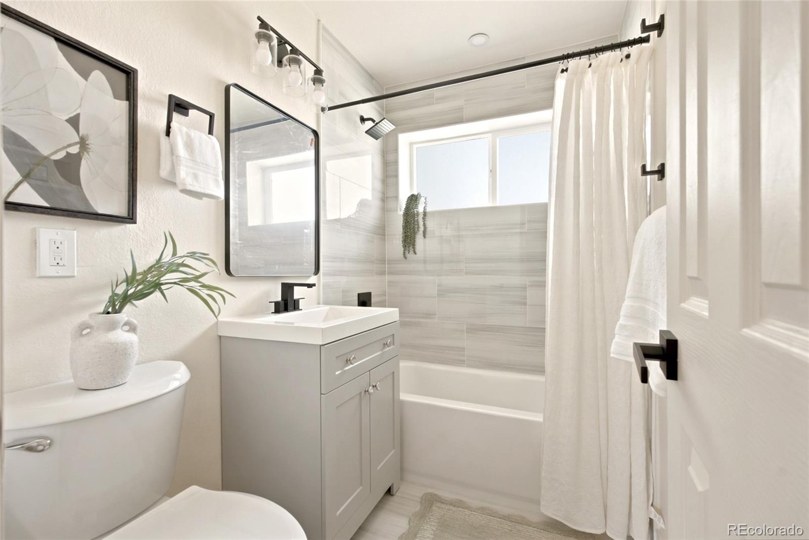MLS Image #11 for 3280  leyden street,denver, Colorado